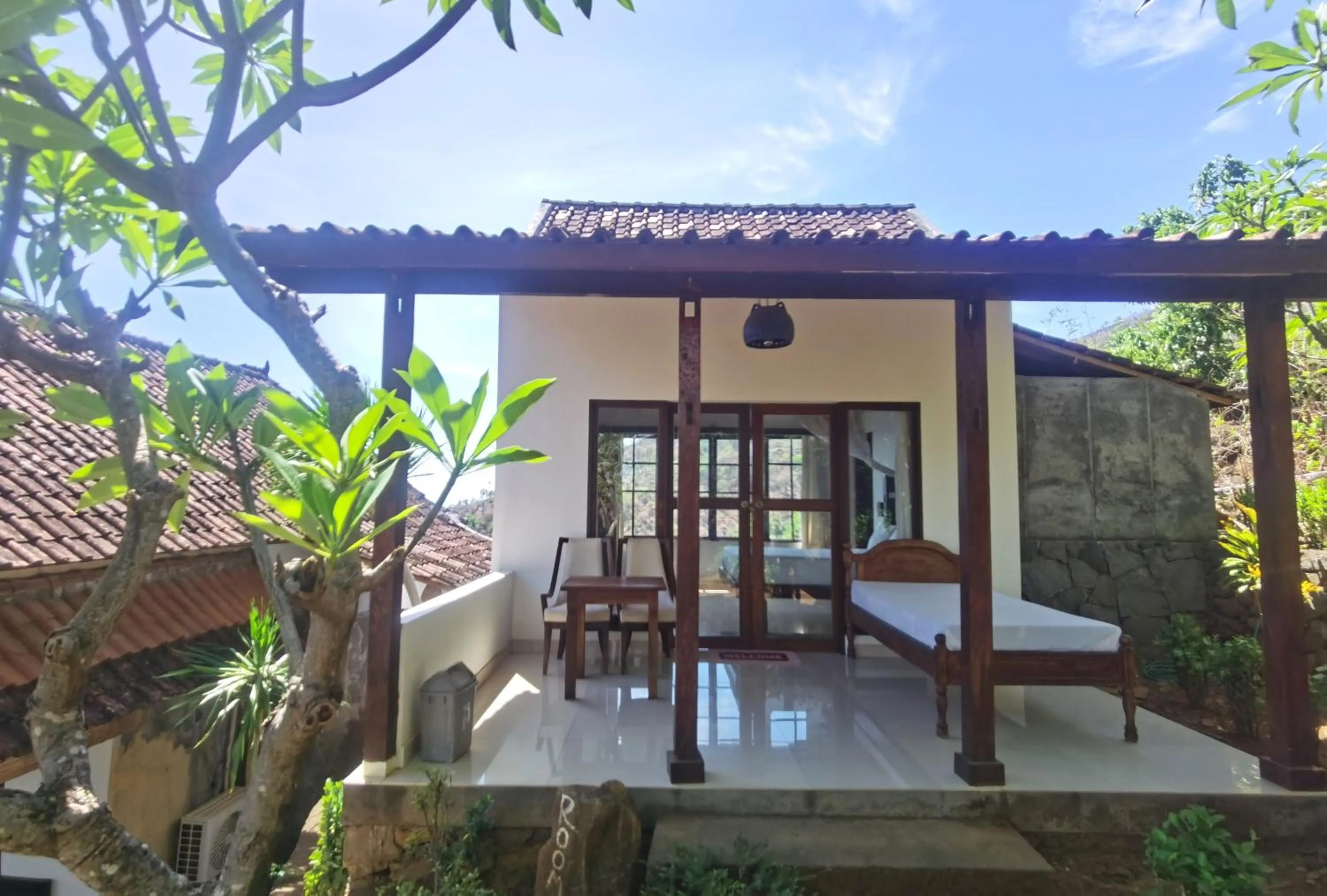 Property building in Wawa Wewe Rock