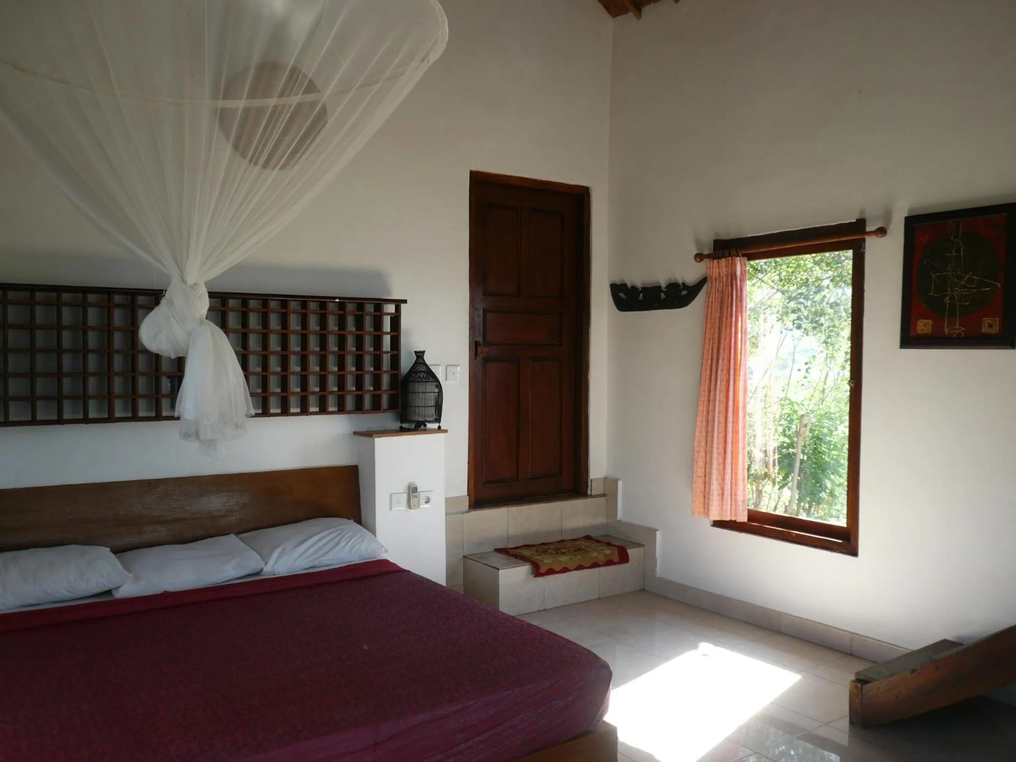 Photo of the whole room, Bed in Wawa Wewe Rock