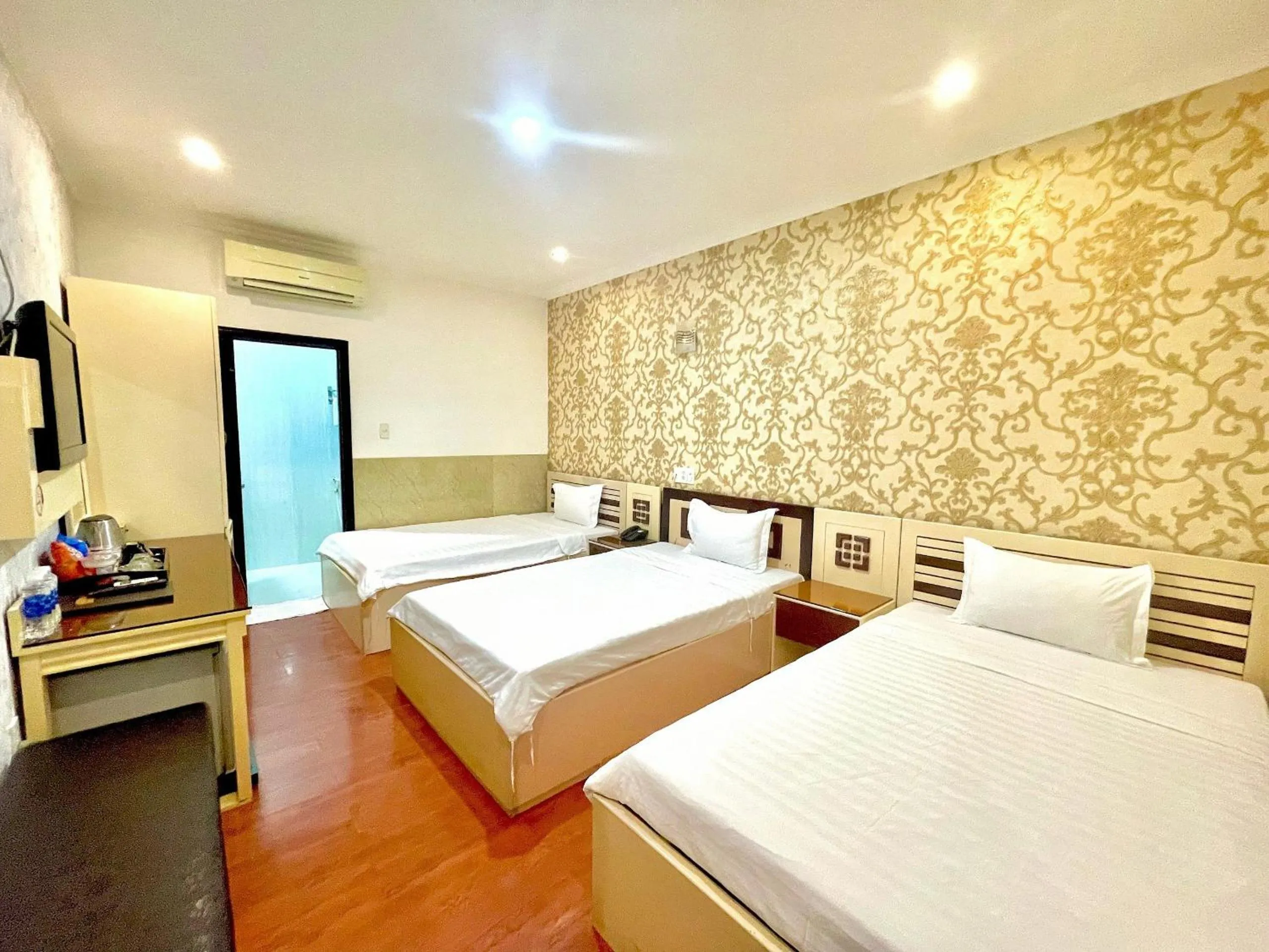 Bed in Linh Phuong 2 Hotel