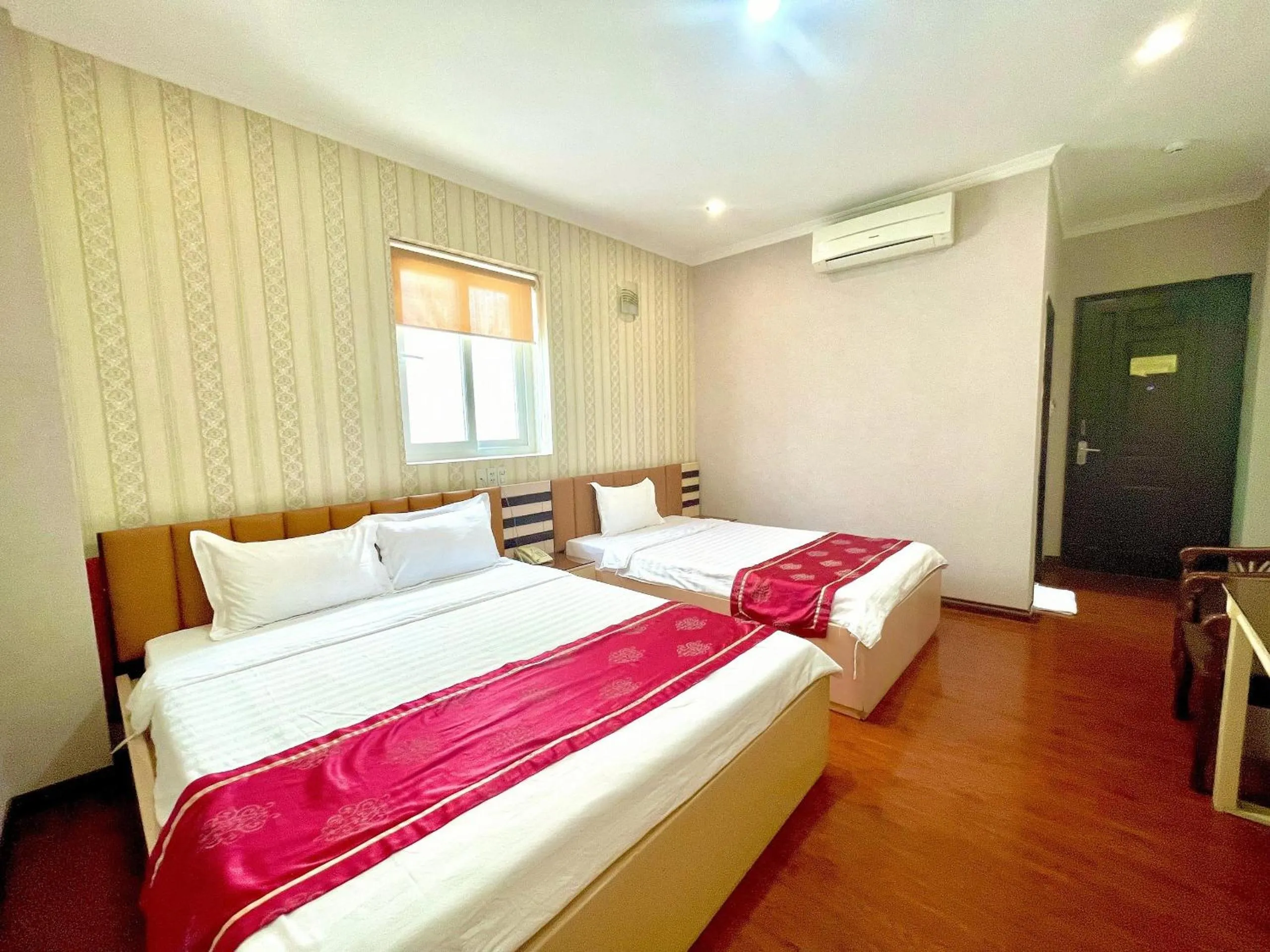 Bed in Linh Phuong 2 Hotel