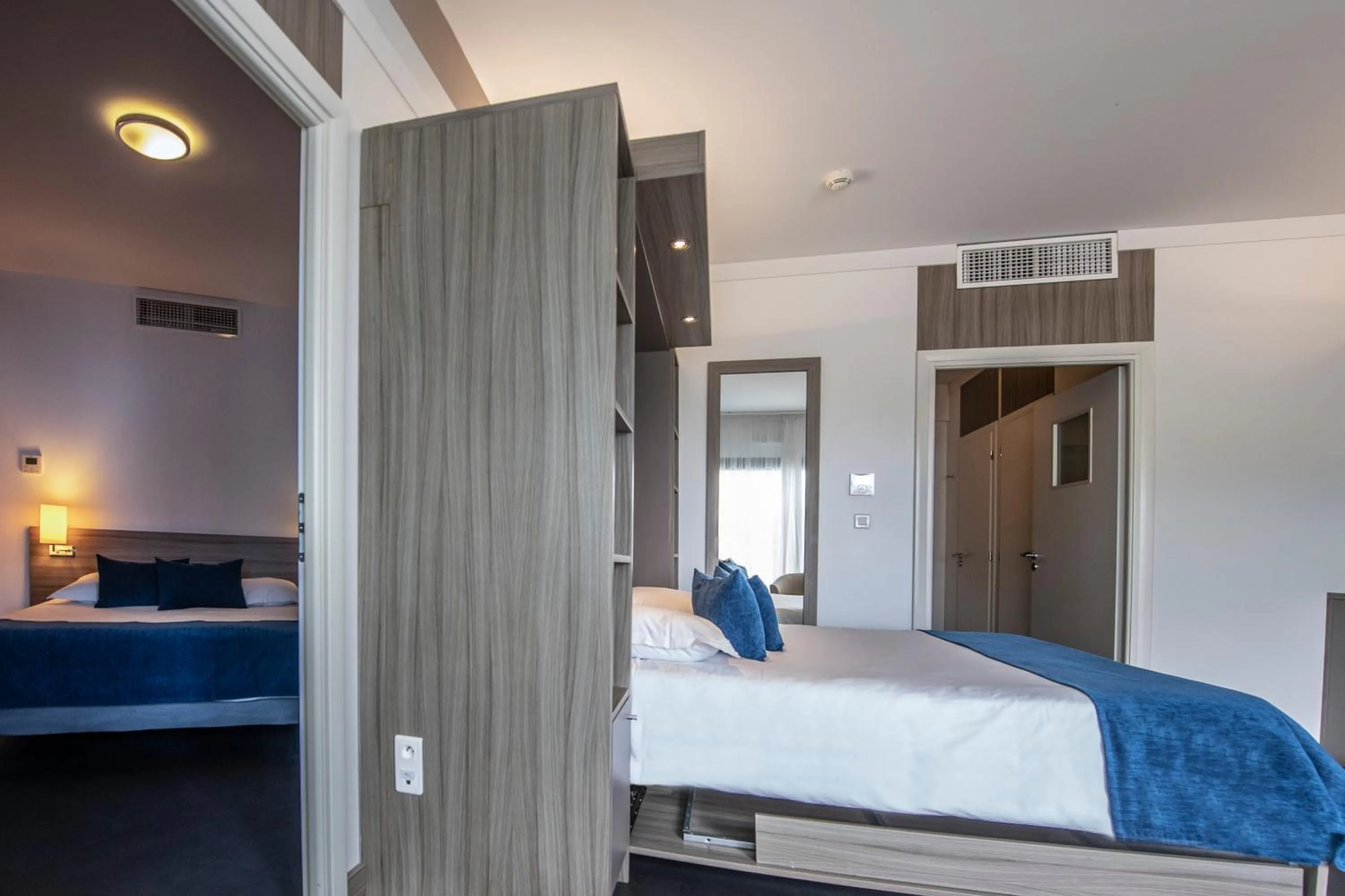 Bedroom, Bed in Suite Home Porticcio