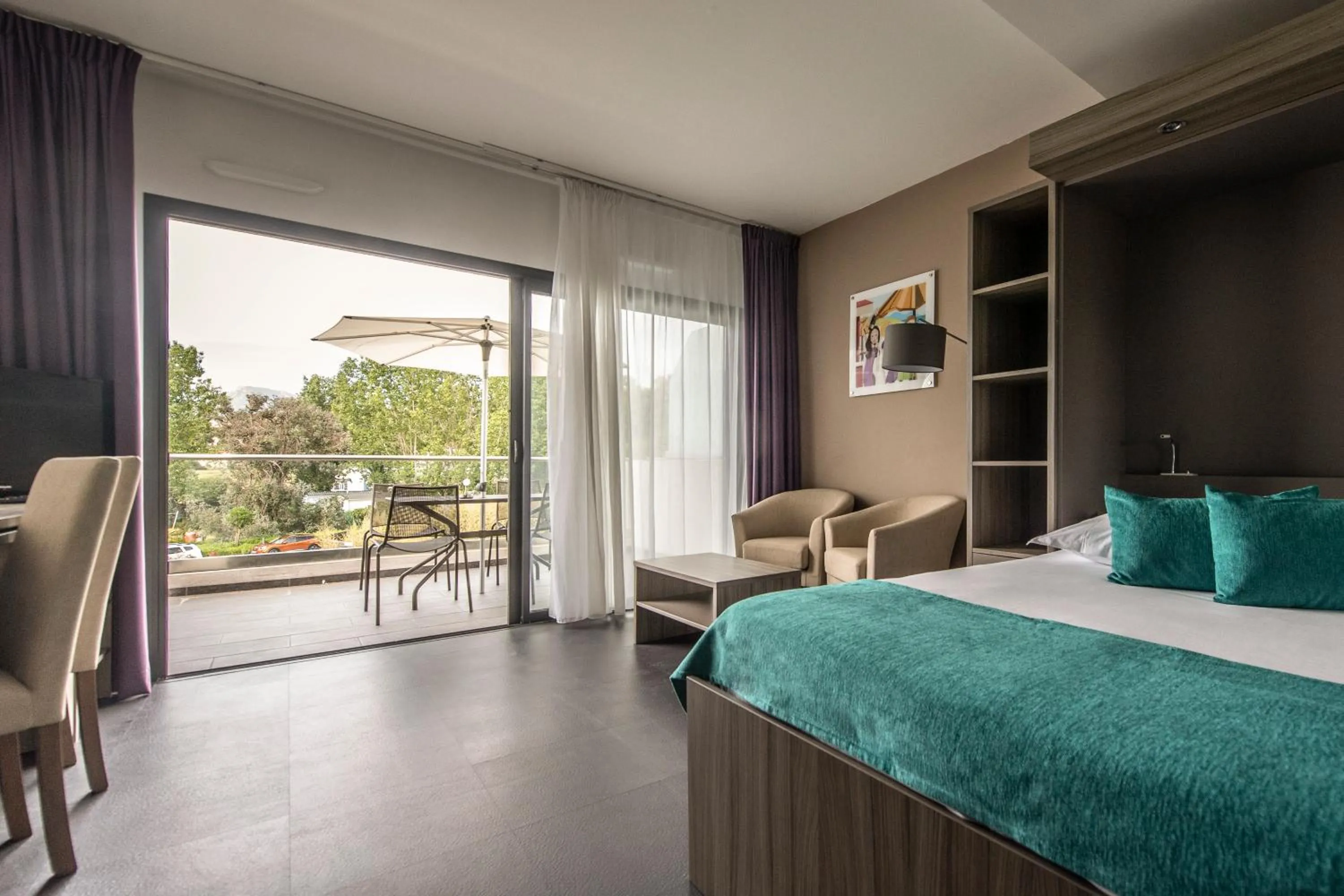 Balcony/Terrace, Bed in Suite Home Porticcio