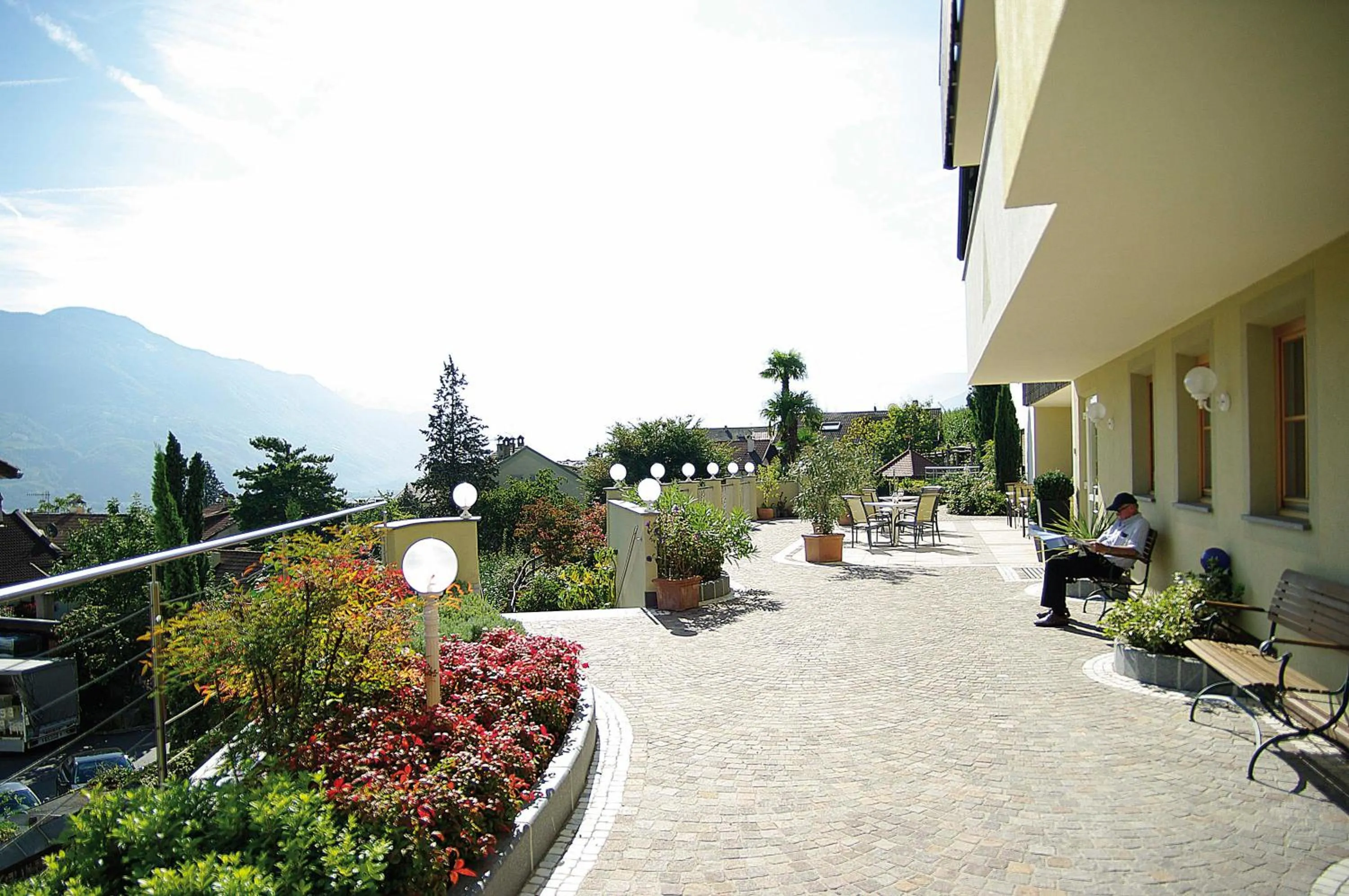 Garden in Hotel Sonnenhof