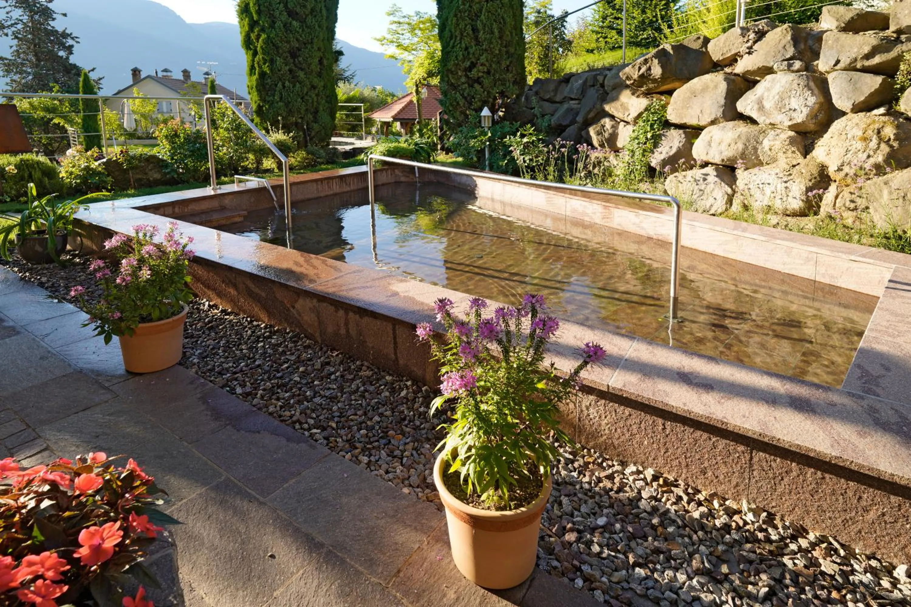Swimming pool in Hotel Sonnenhof