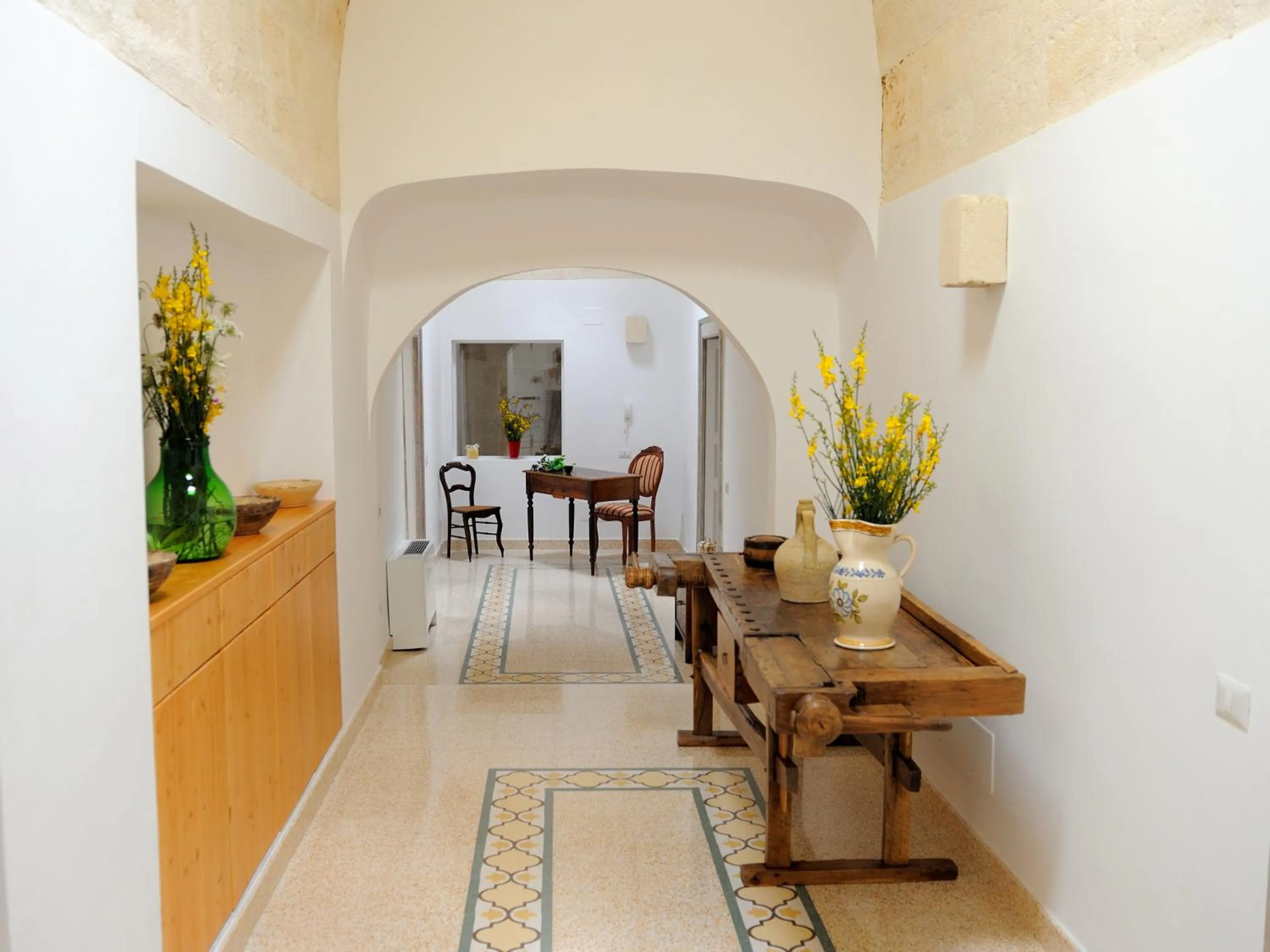 Seating area in Contrada Cappuccini