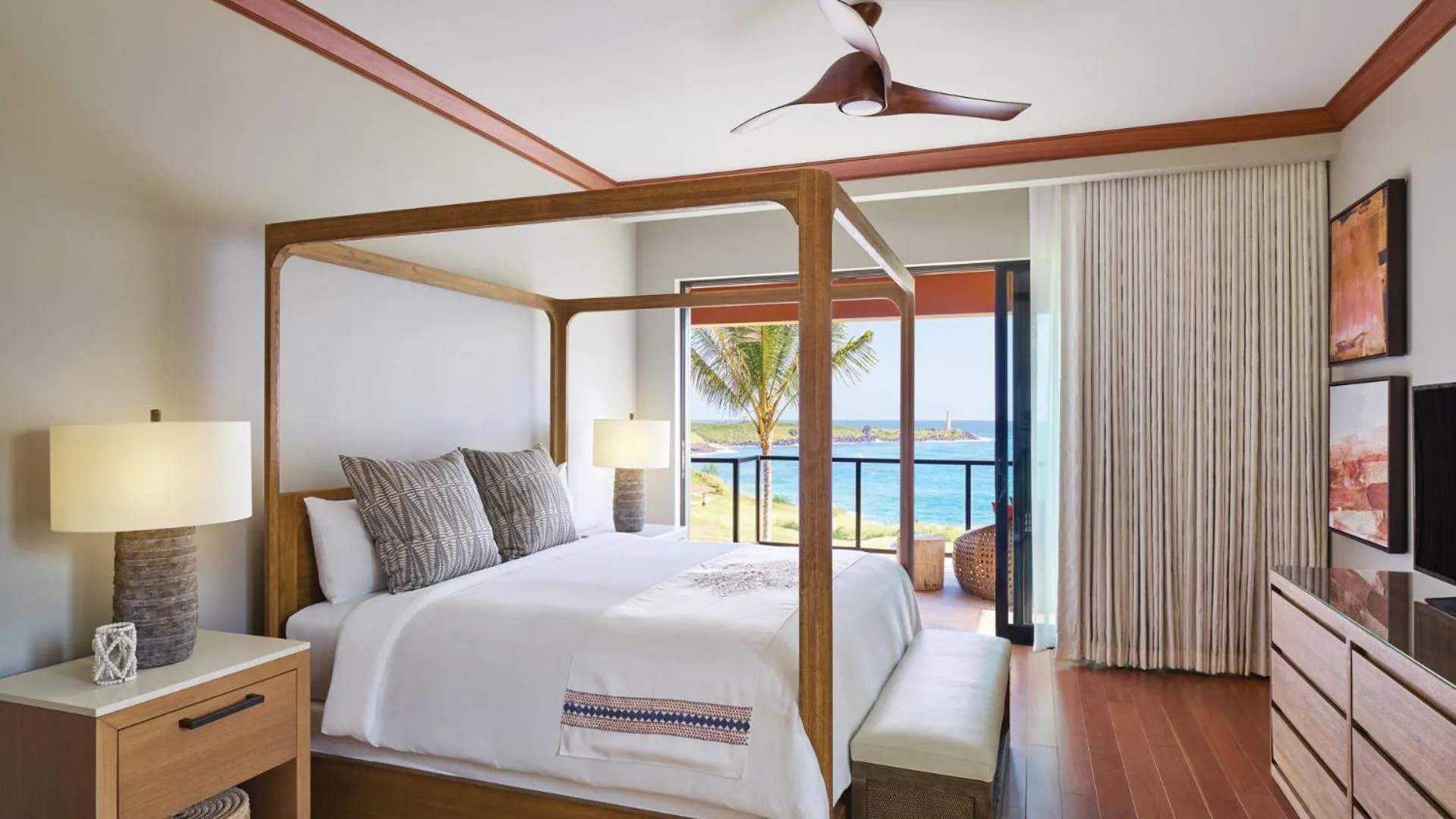 Bedroom, Bed in Timbers Kauai Ocean Club & Residences