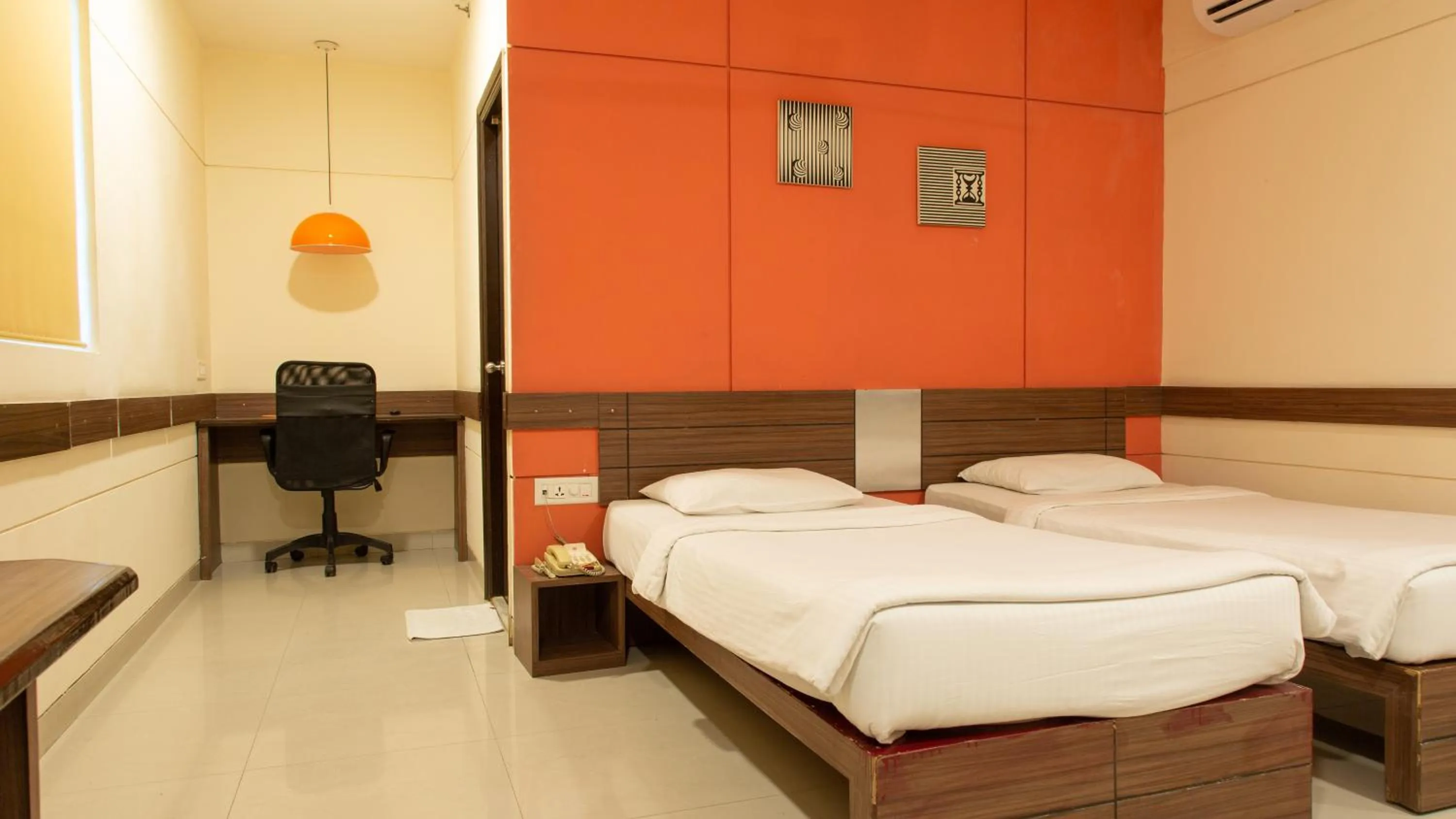 Bed in Ginger Bangalore- Inner Ring Road