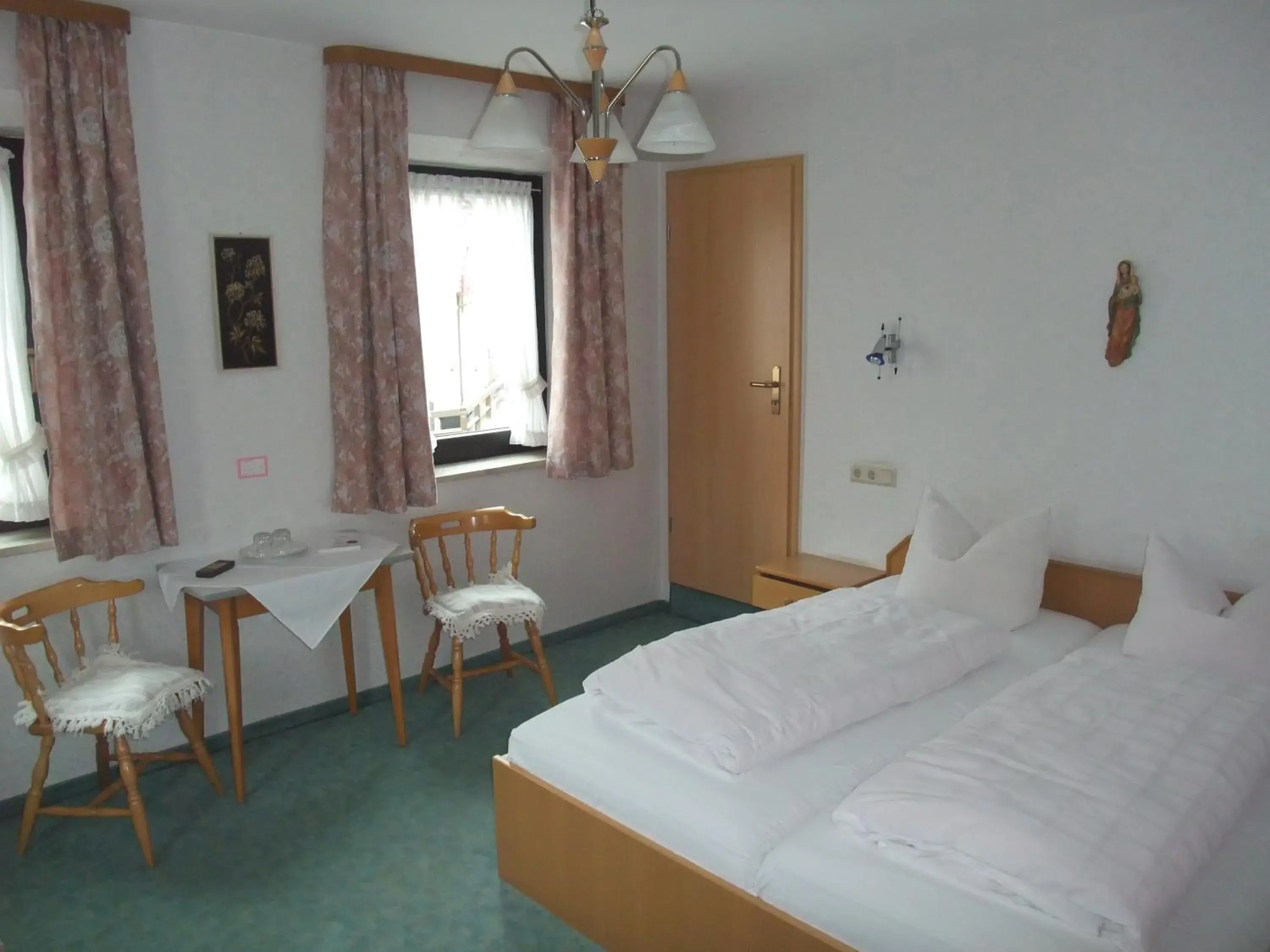 Double Room - single occupancy in Gasthof Alte Post Double Room - single occupancy in Gasthof Alte Post