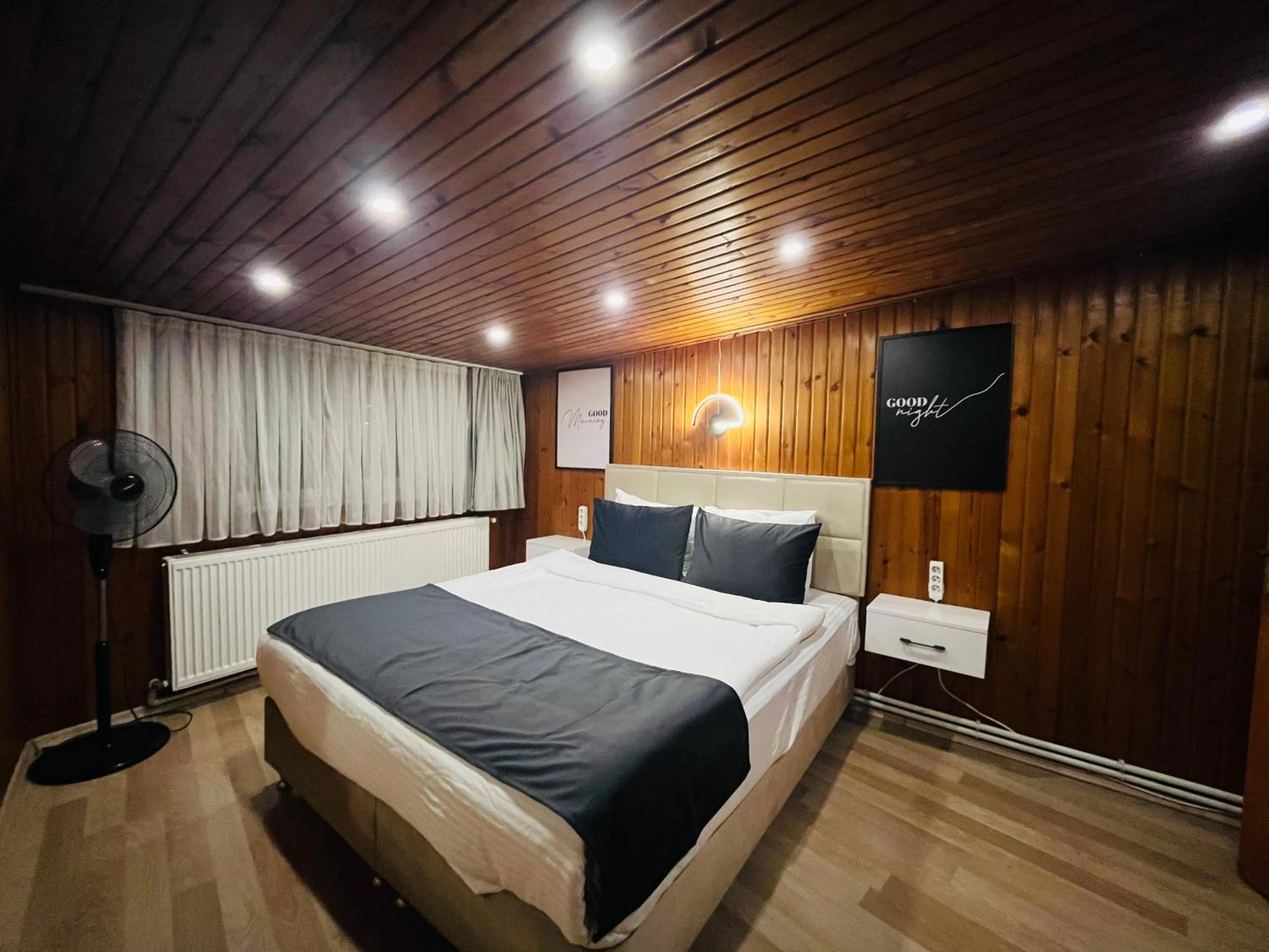 Bed in Westley Residence Taksim