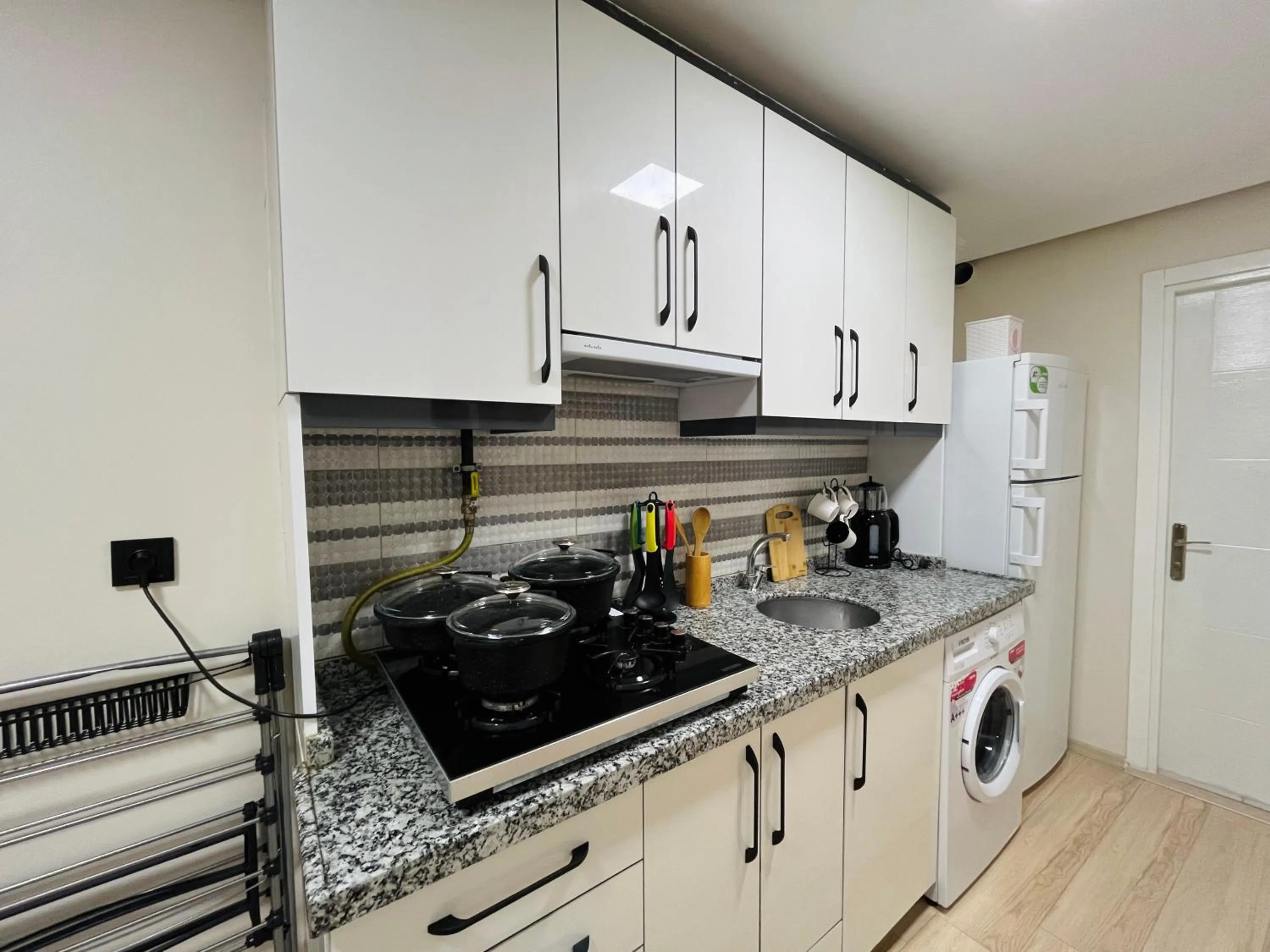 Kitchen or kitchenette in Westley Residence Taksim