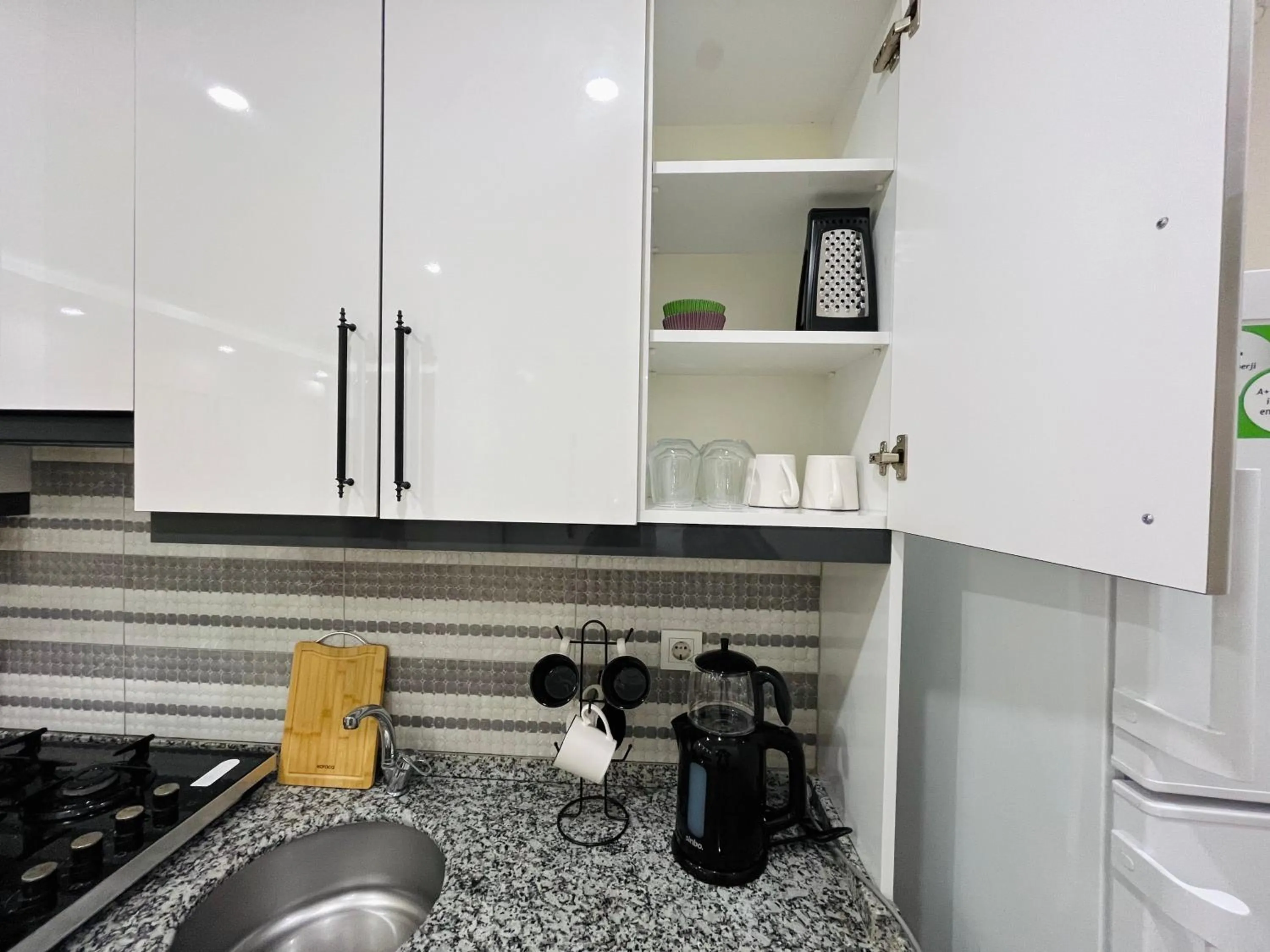 Coffee/tea facilities in Westley Residence Taksim