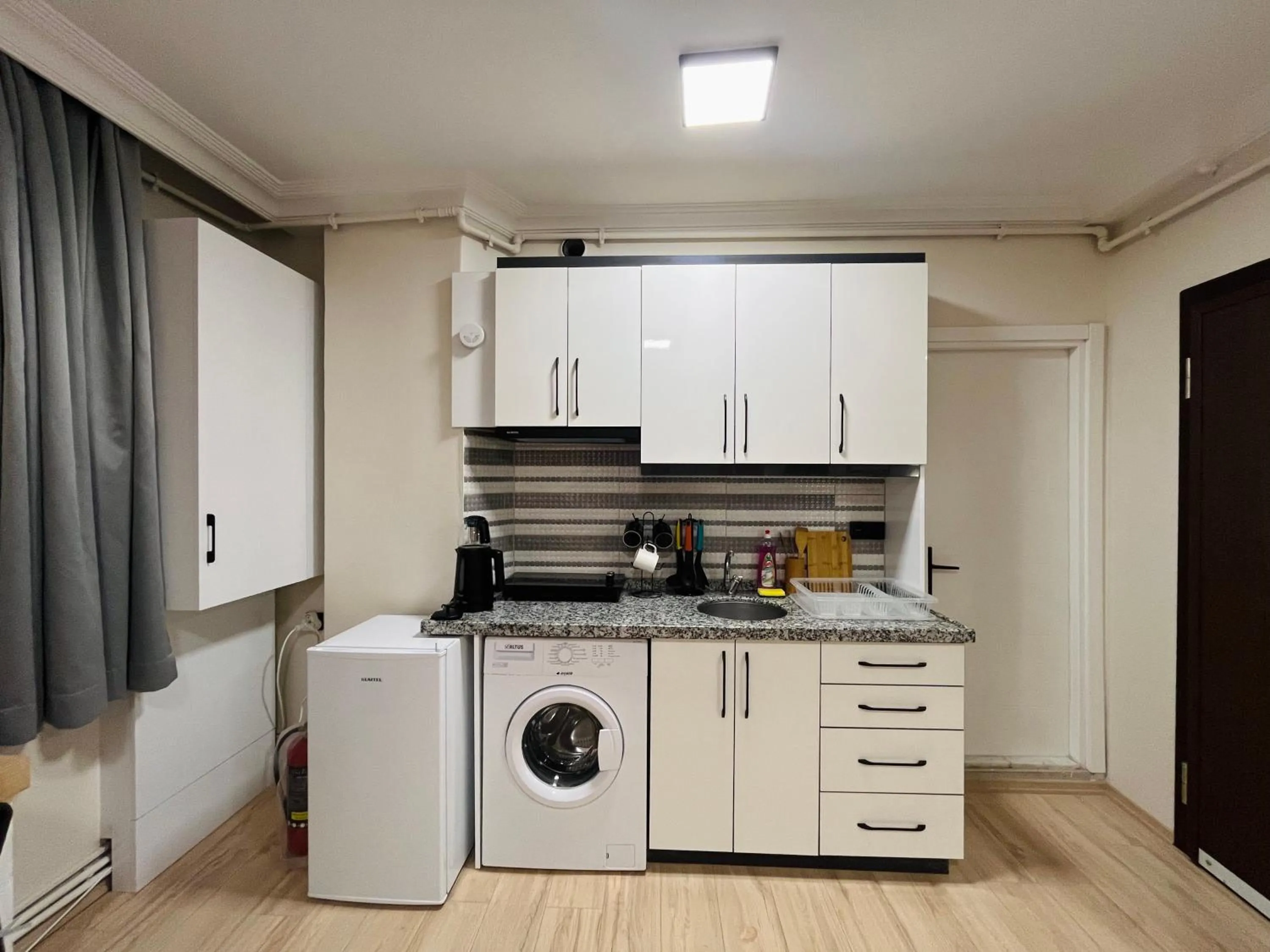 Kitchen or kitchenette in Westley Residence Taksim