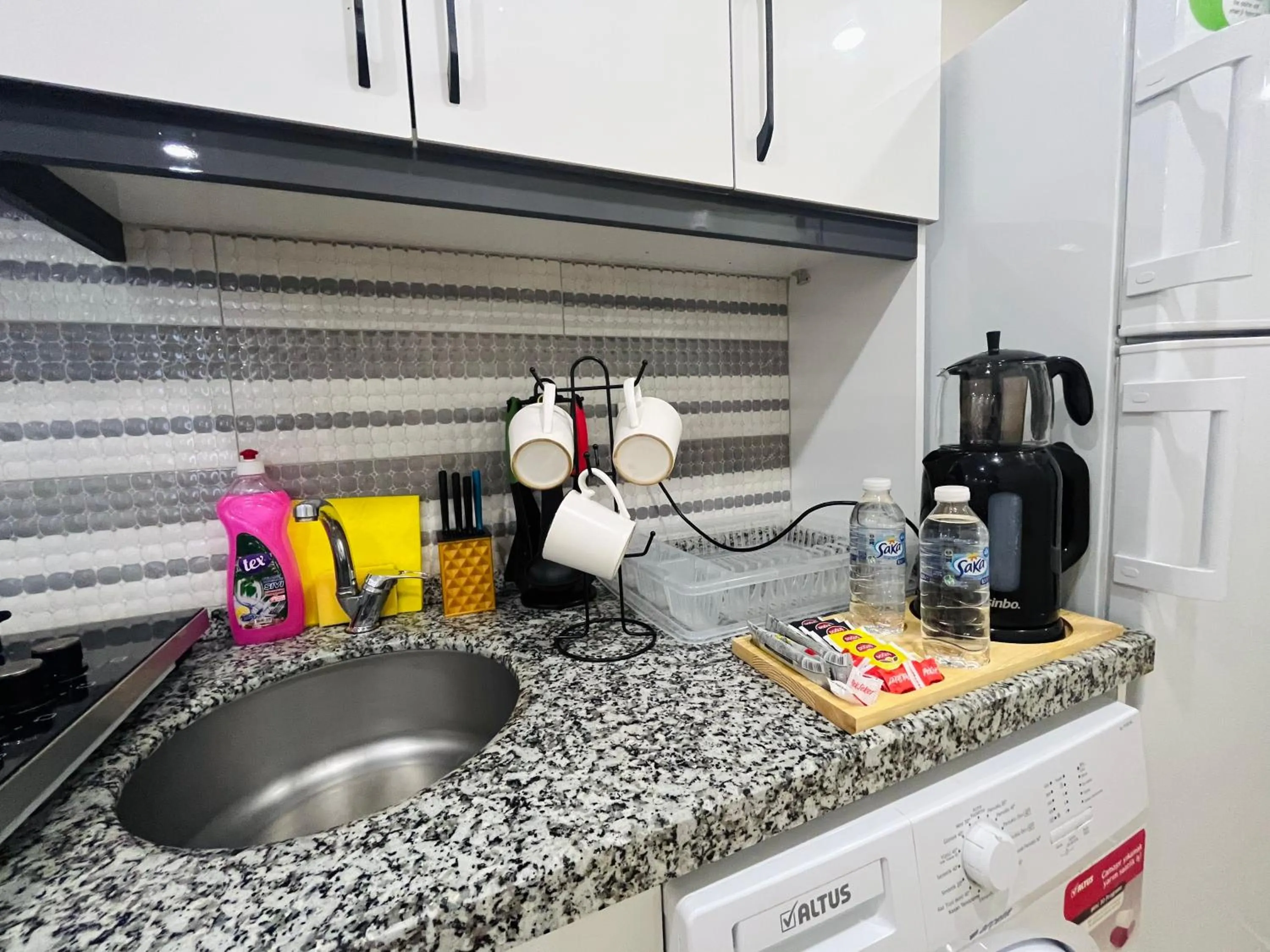 Coffee/tea facilities in Westley Residence Taksim