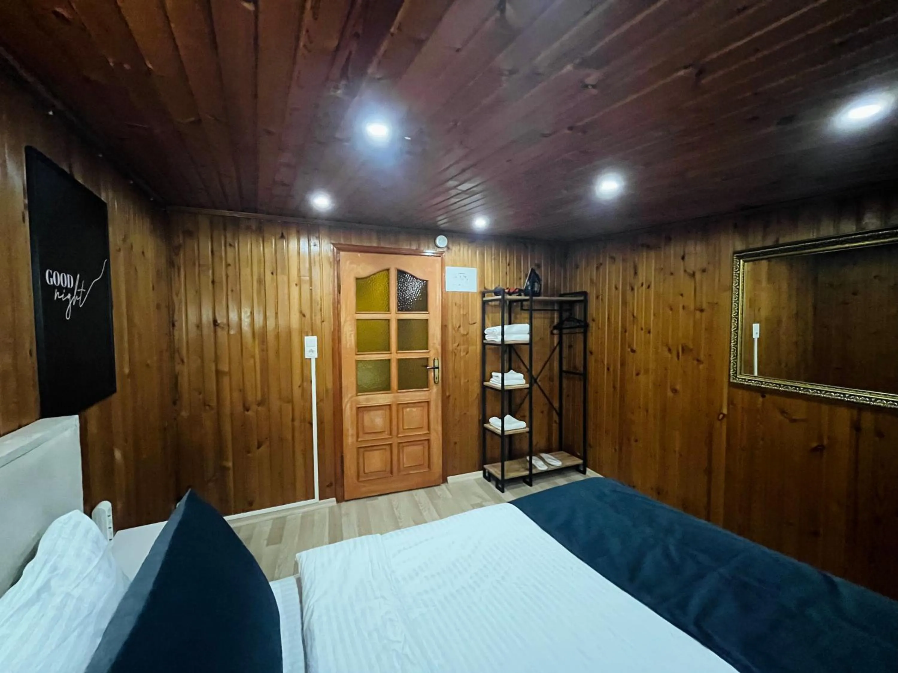 Bed in Westley Residence Taksim