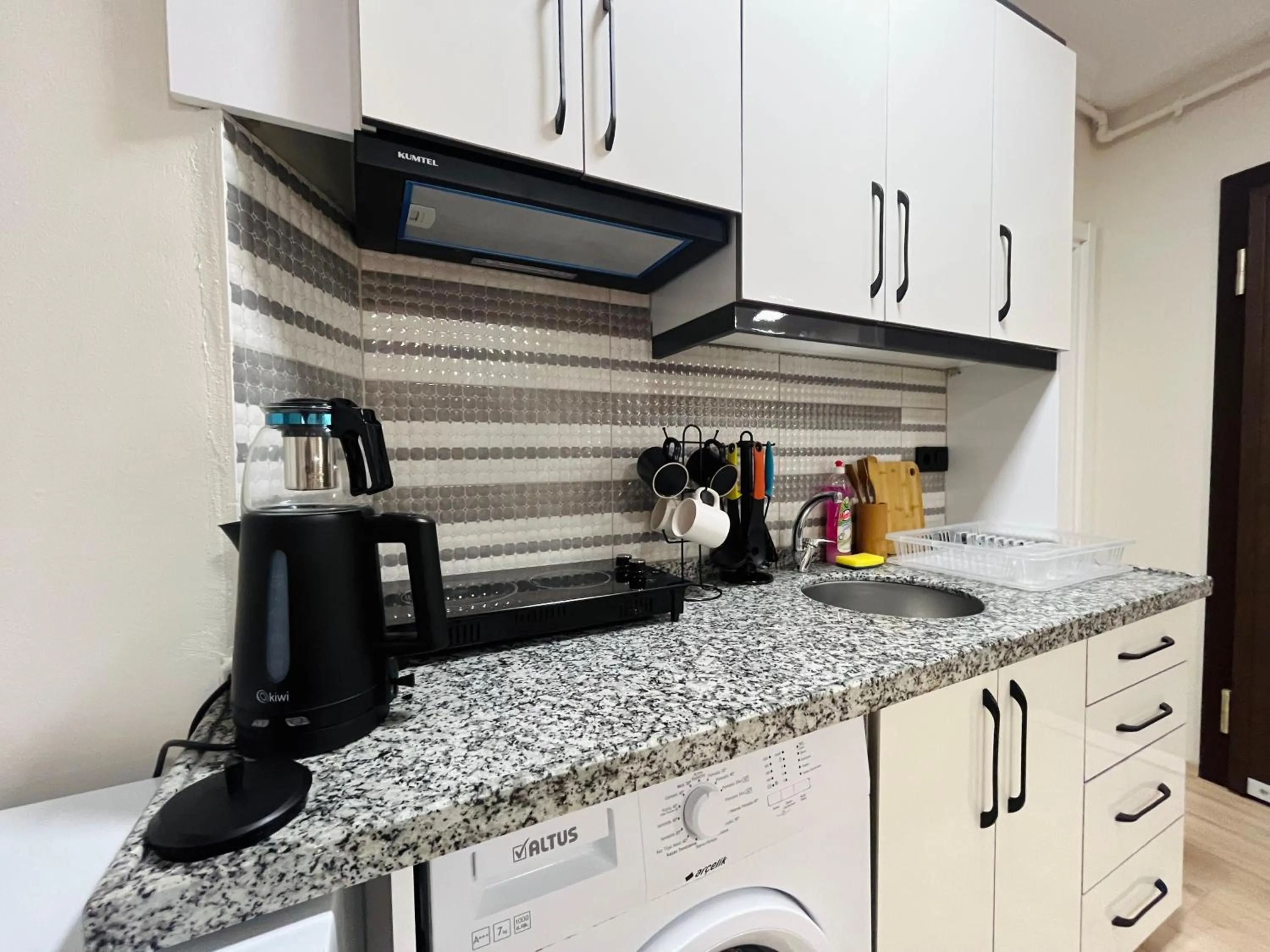 Kitchen or kitchenette in Westley Residence Taksim