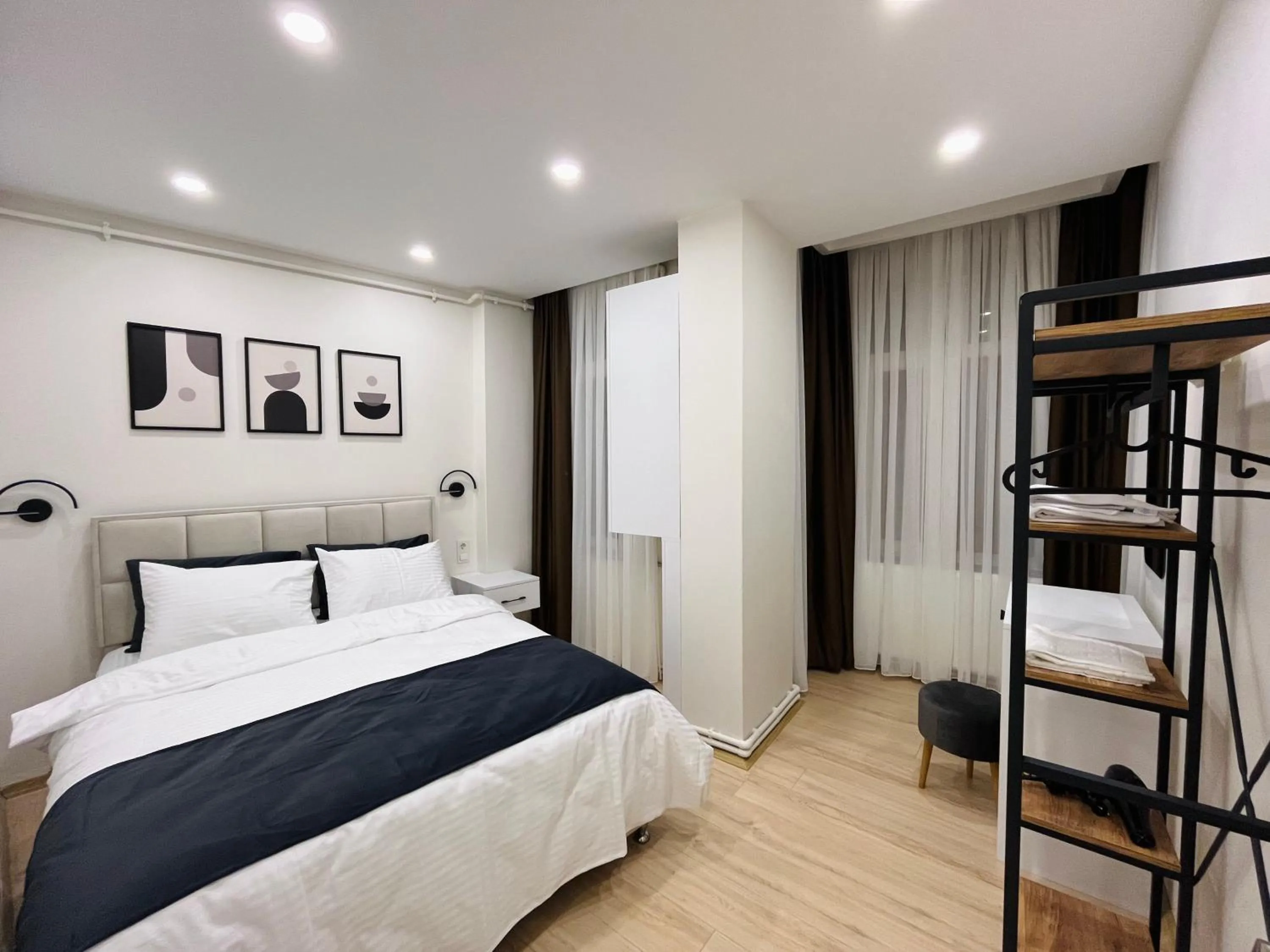 Bedroom, Bed in Westley Residence Taksim