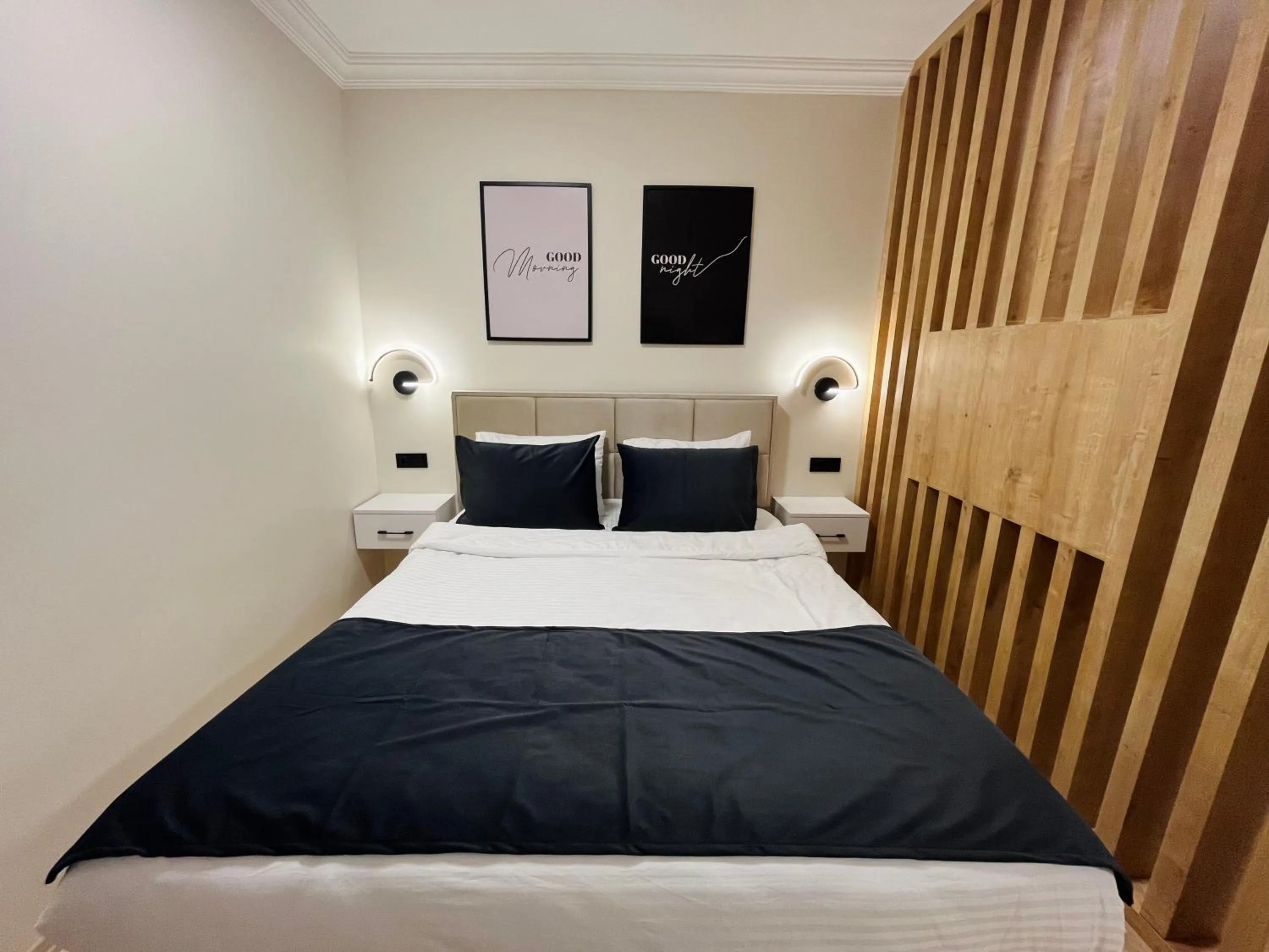 Bed in Westley Residence Taksim