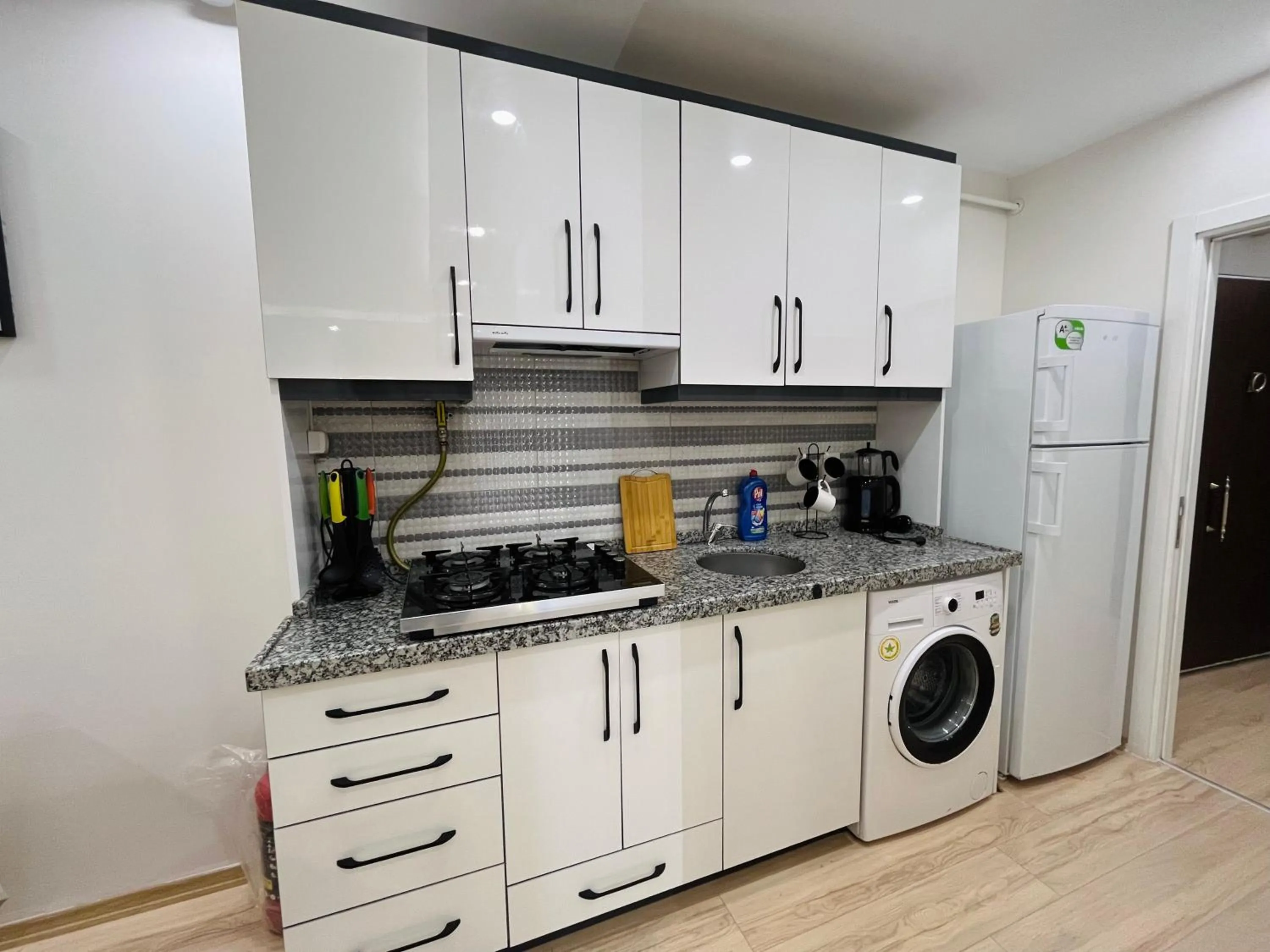 Coffee/tea facilities in Westley Residence Taksim