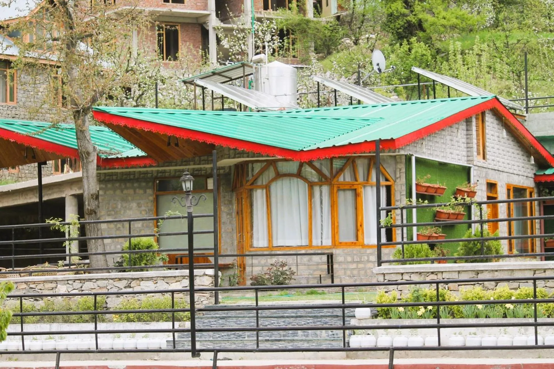 Manuallaya The Resort & Spa