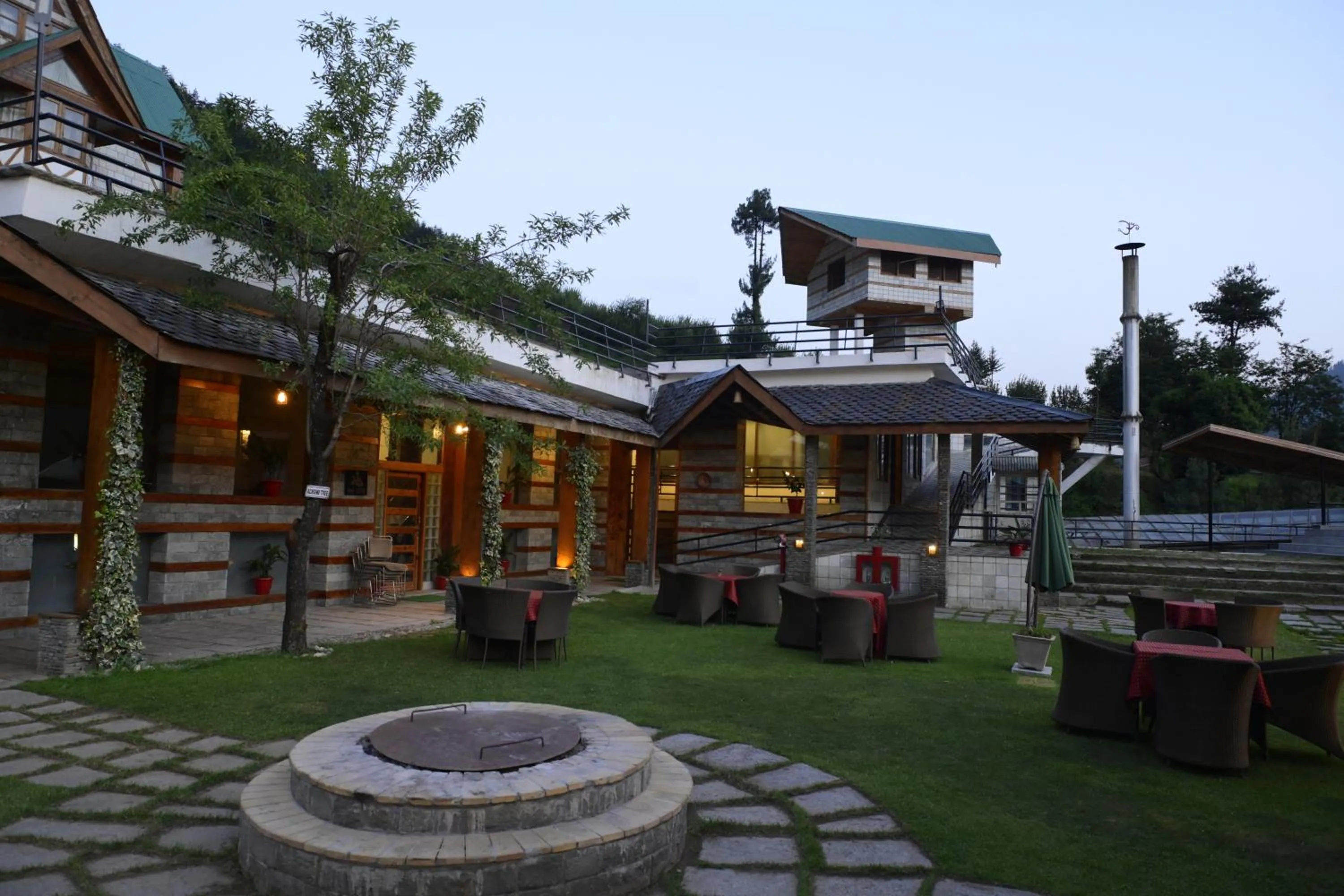 Spa and wellness centre/facilities in Manuallaya The Resort & Spa