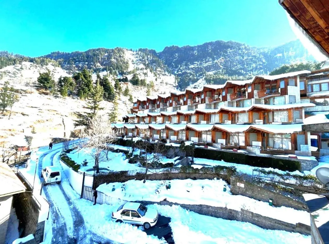 Winter in Manuallaya The Resort & Spa