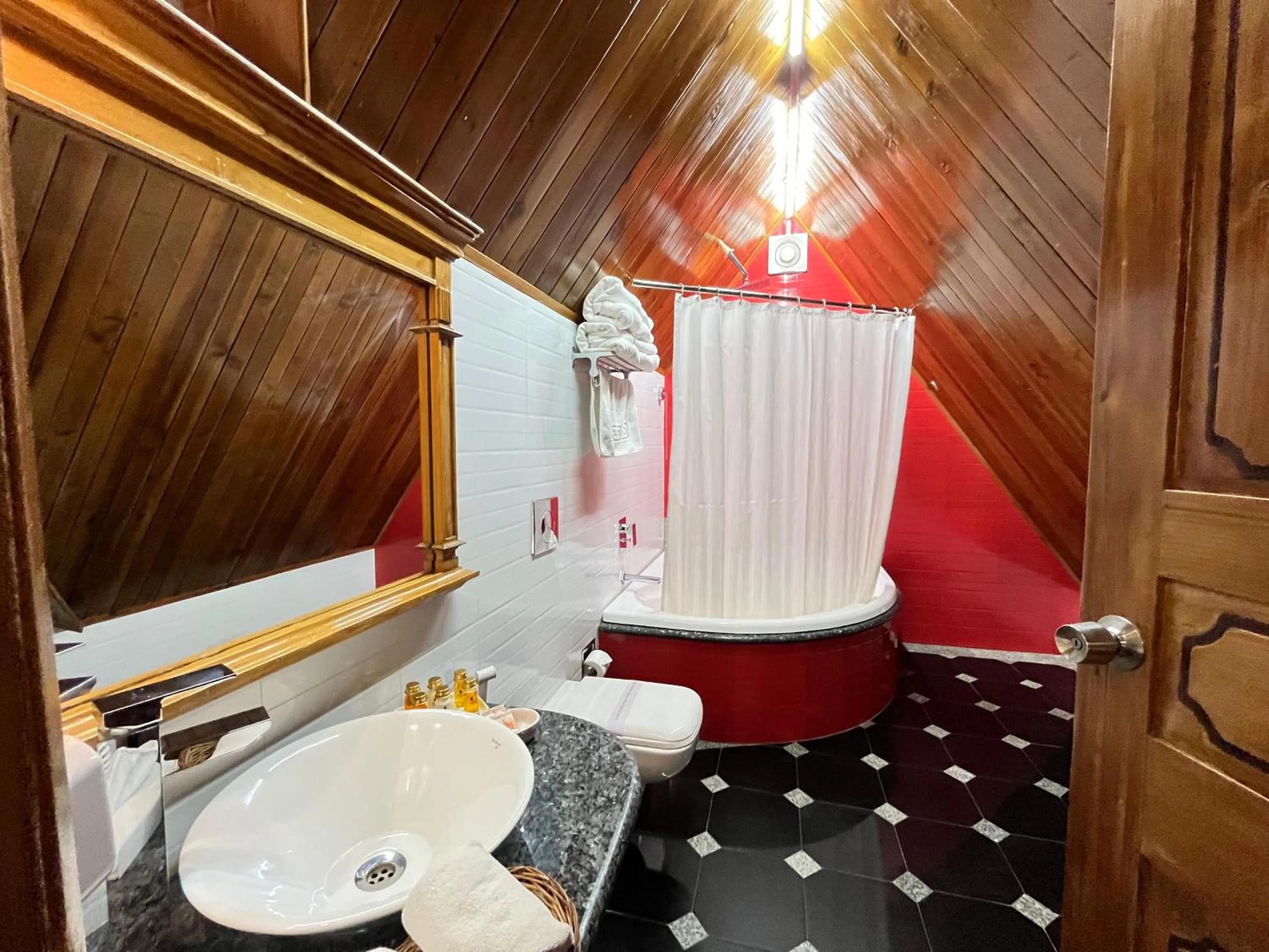 Bathroom in Manuallaya The Resort & Spa