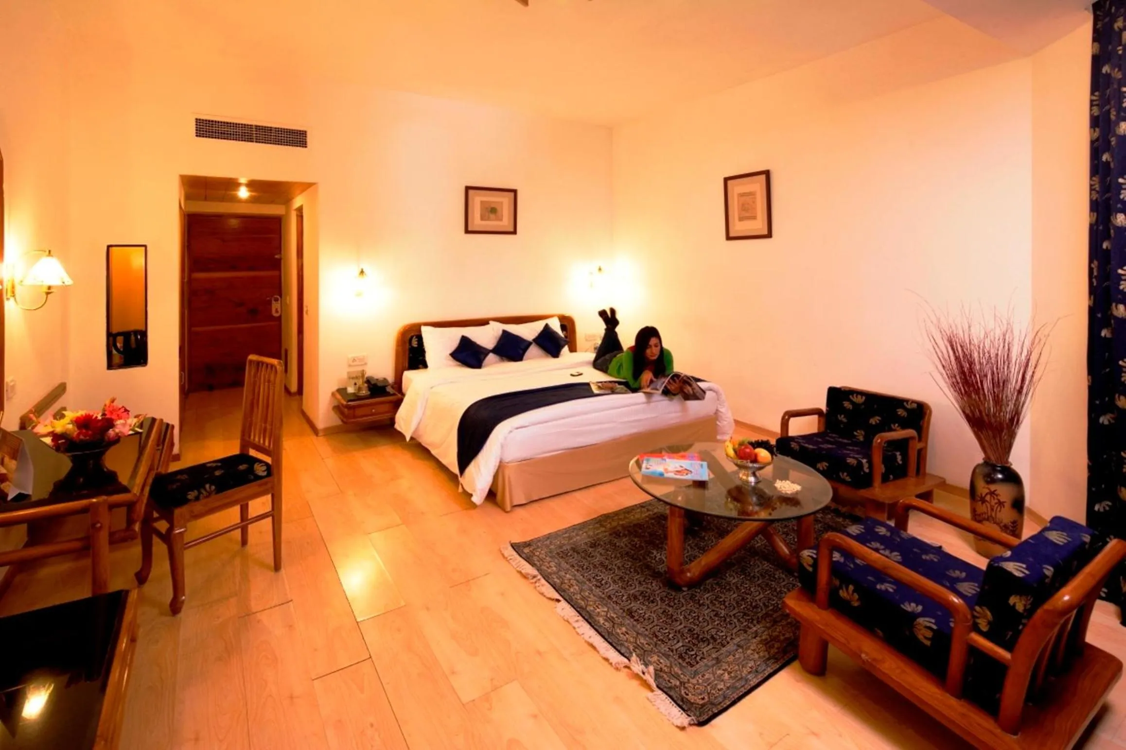 Photo of the whole room, Bed in Manuallaya The Resort & Spa