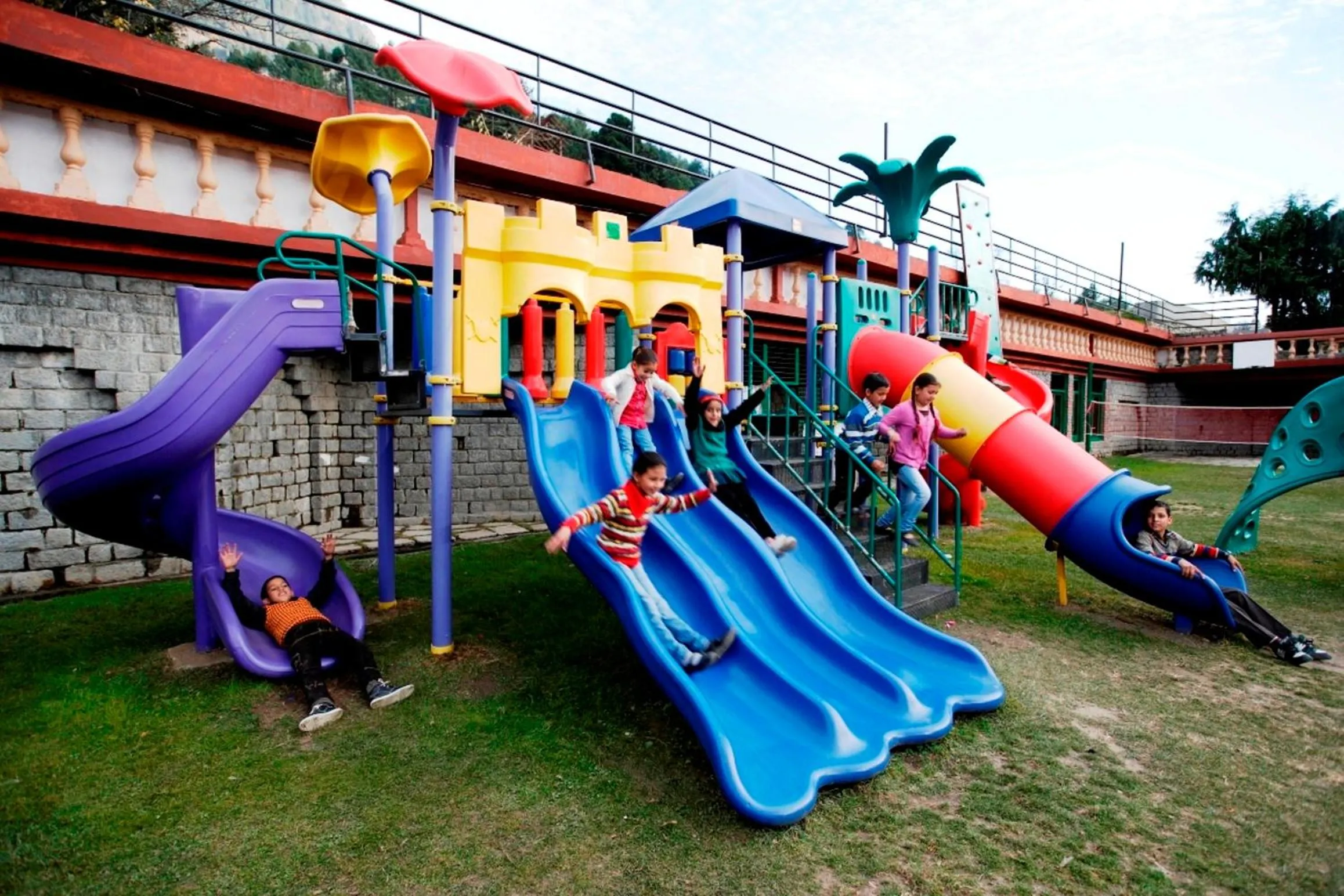 Children play ground in Manuallaya The Resort & Spa