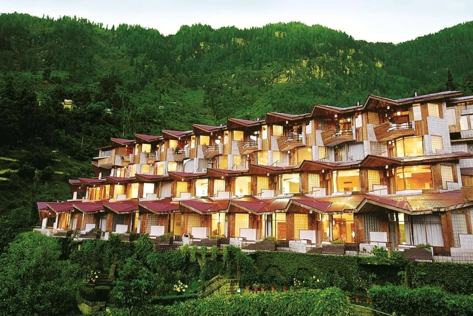 Facade/entrance in Manuallaya The Resort & Spa