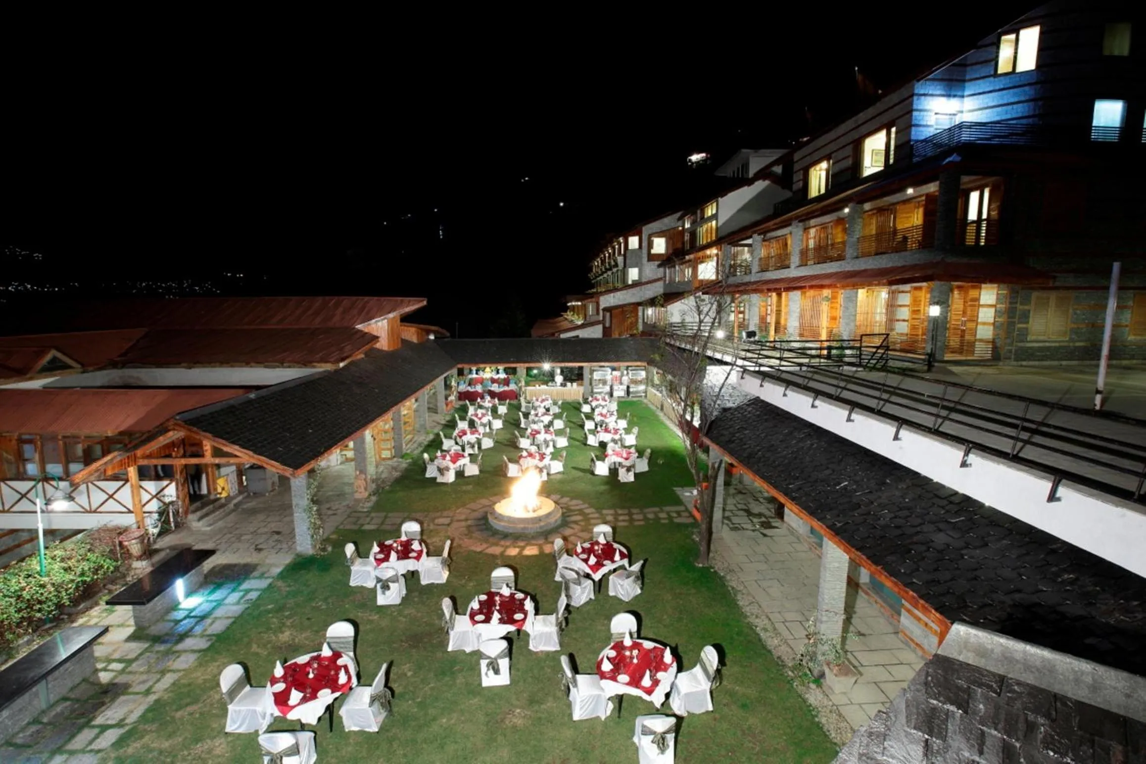 Banquet/Function facilities in Manuallaya The Resort & Spa