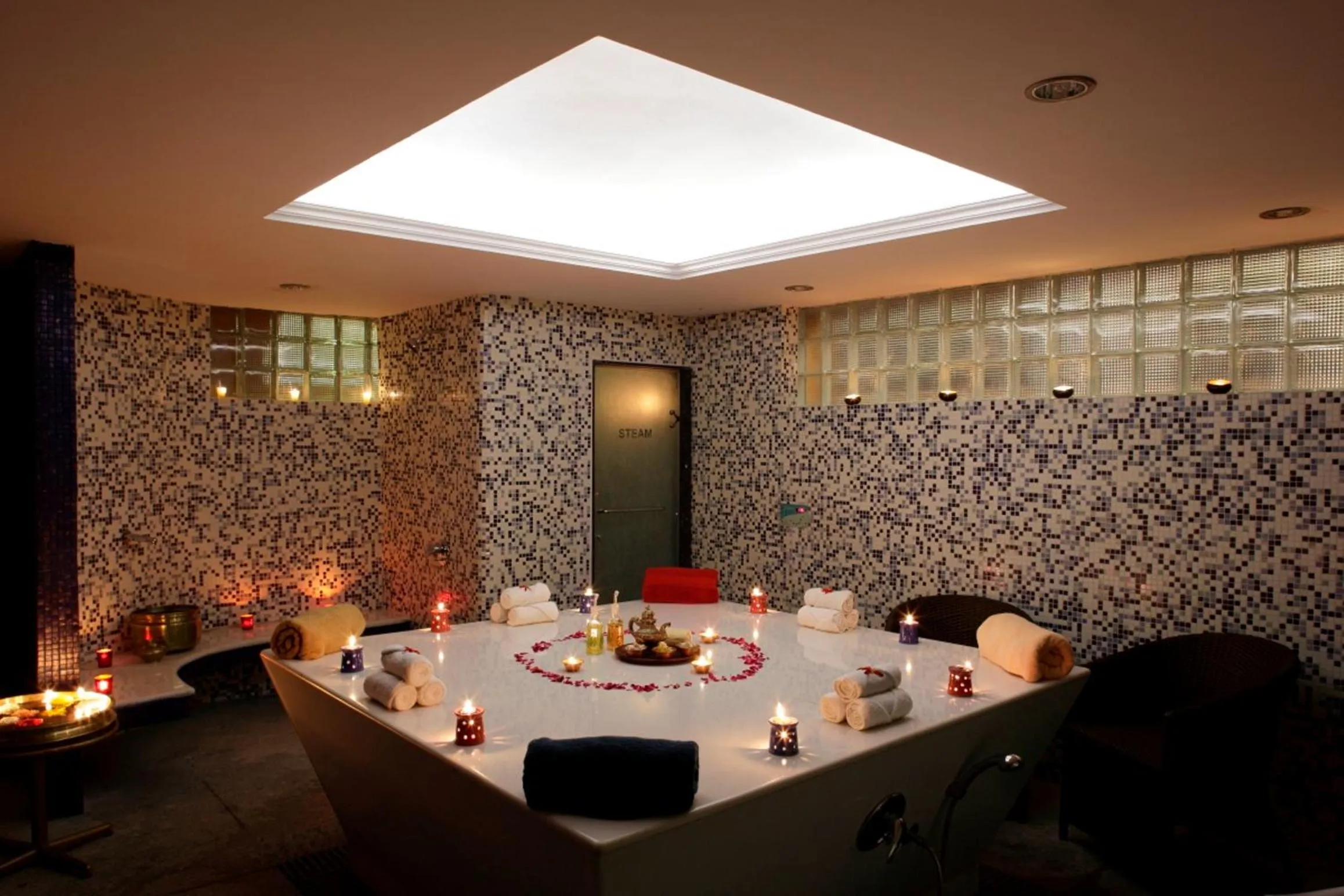 Spa and wellness centre/facilities in Manuallaya The Resort & Spa