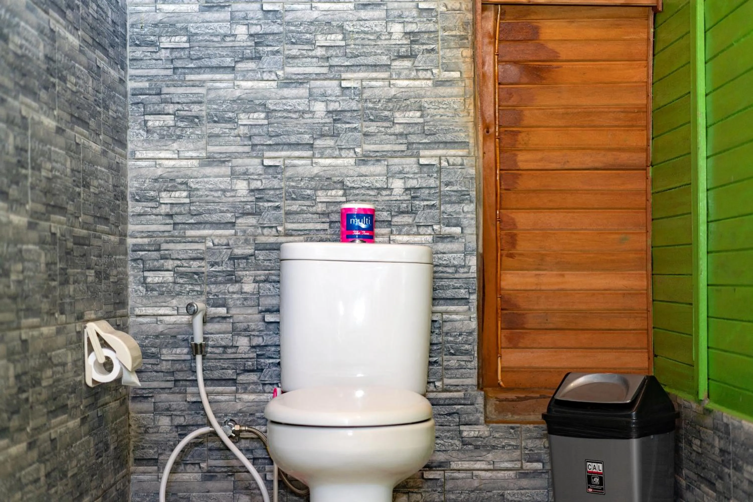 Toilet in The Soggol Lembongan