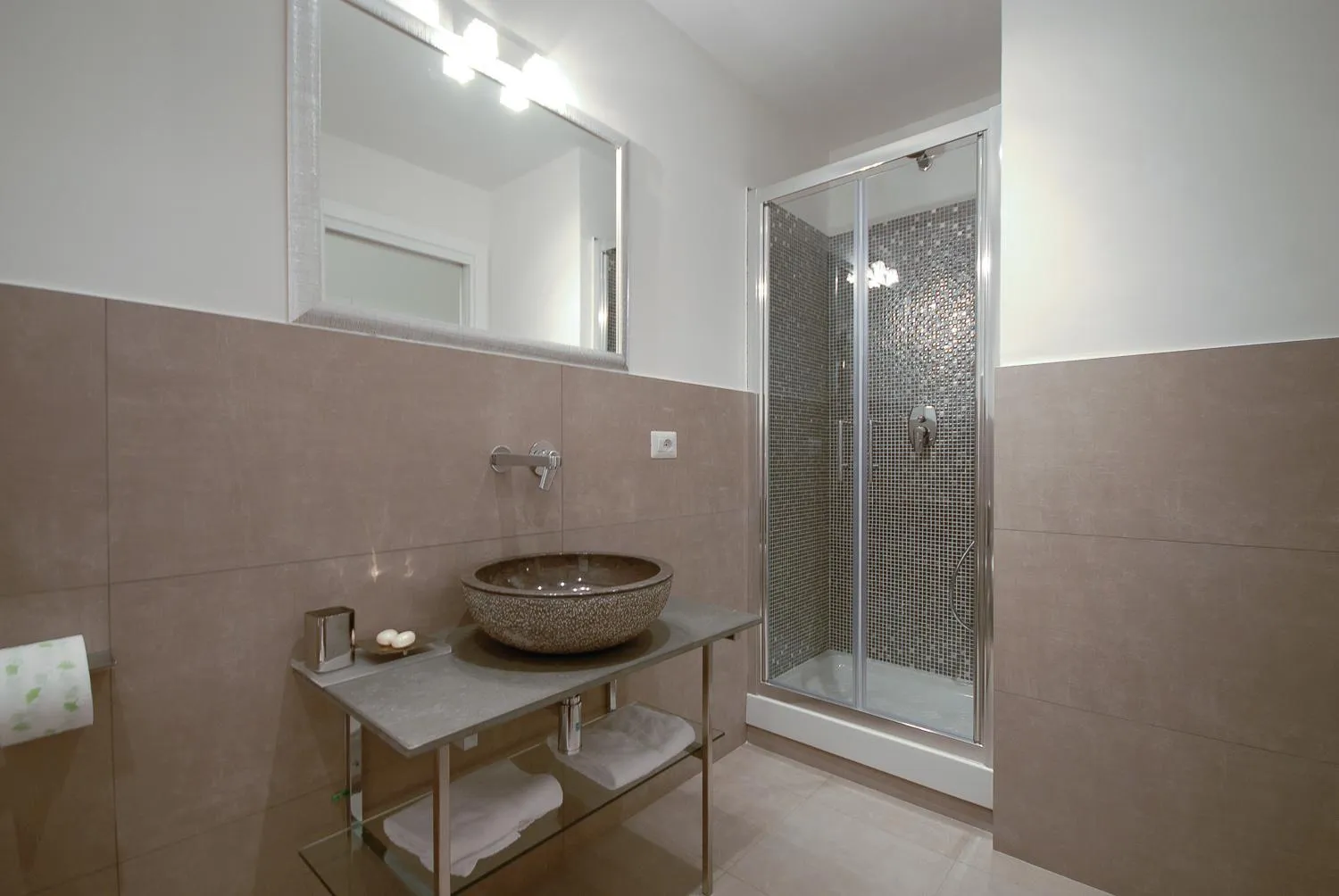 Shower in Easydomus Rome
