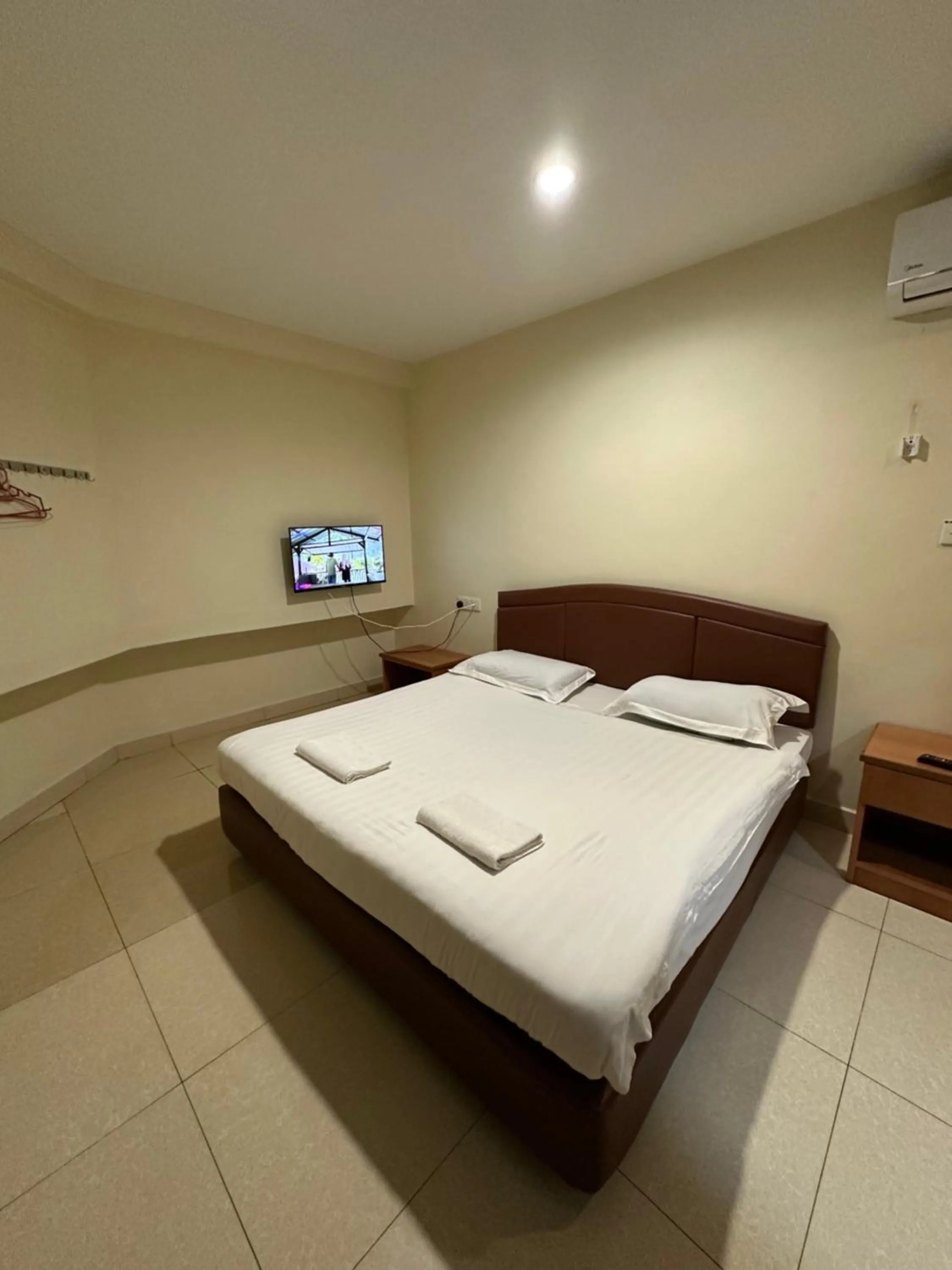 Bedroom, Bed in HK Inn Hua Kiew Inn