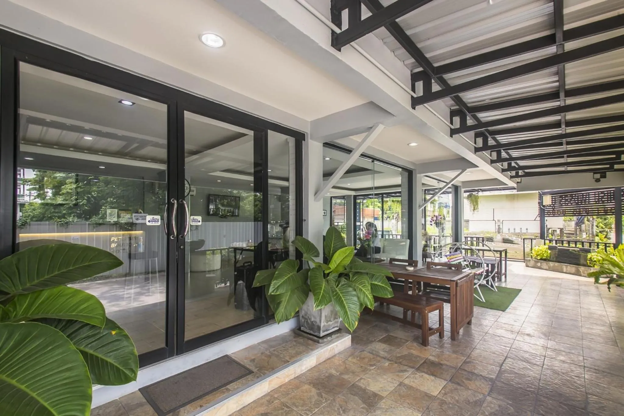 Petchsiri Boutique Hotel เพชรสิริ บูทิค