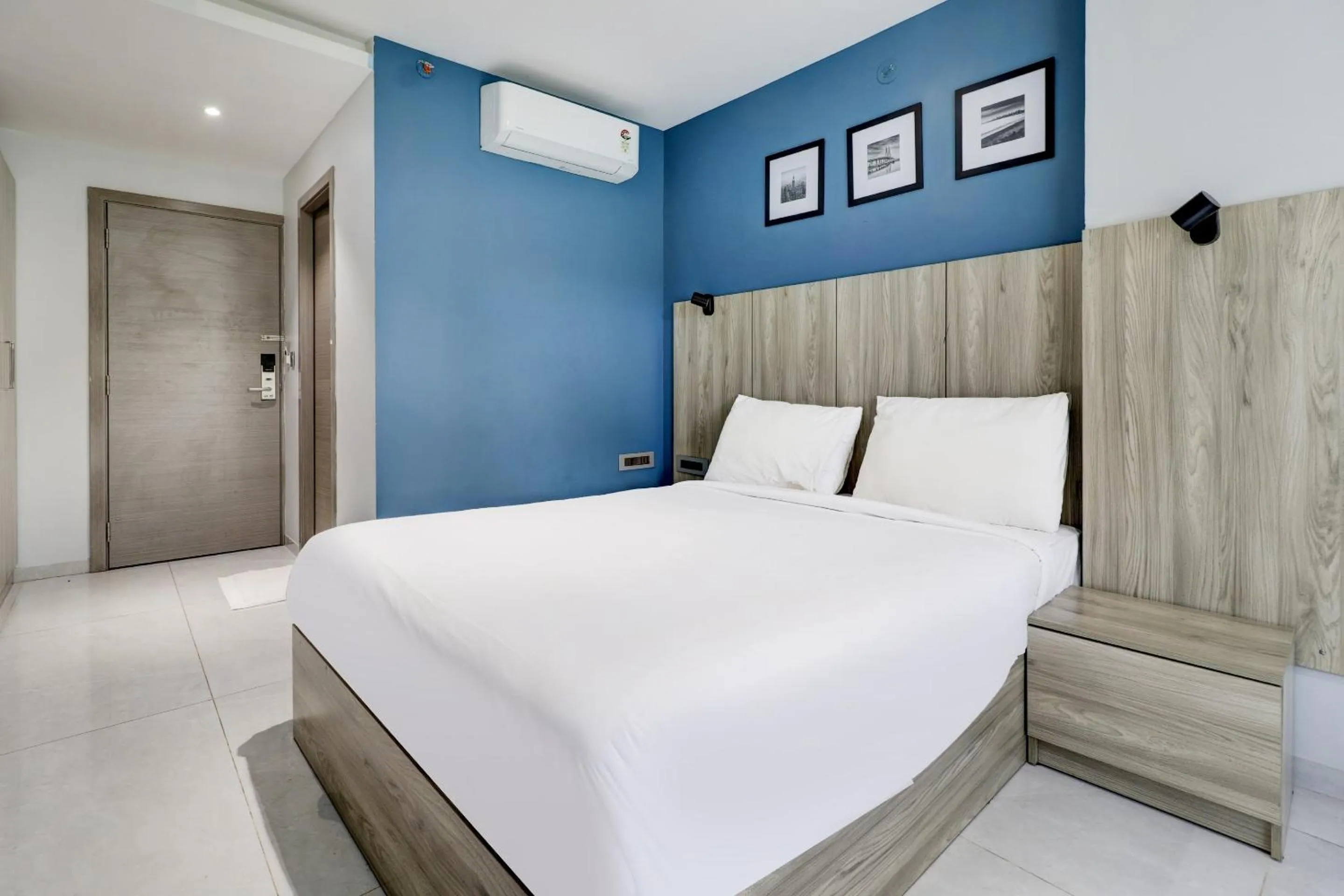 Bedroom, Bed in Sleek Townhouse Galexia Hotel and Resorts
