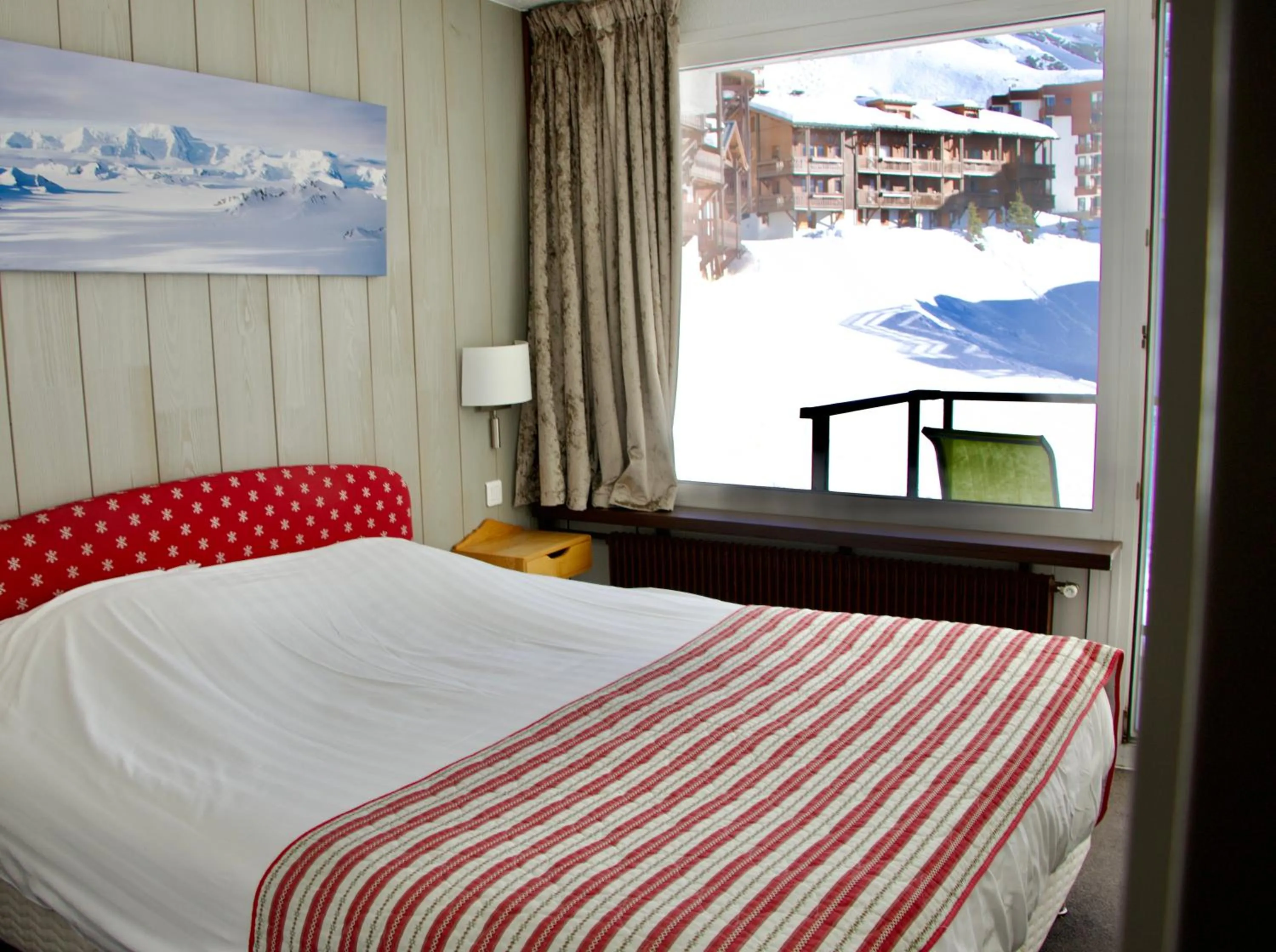 Bed in Hôtel Val Chavière