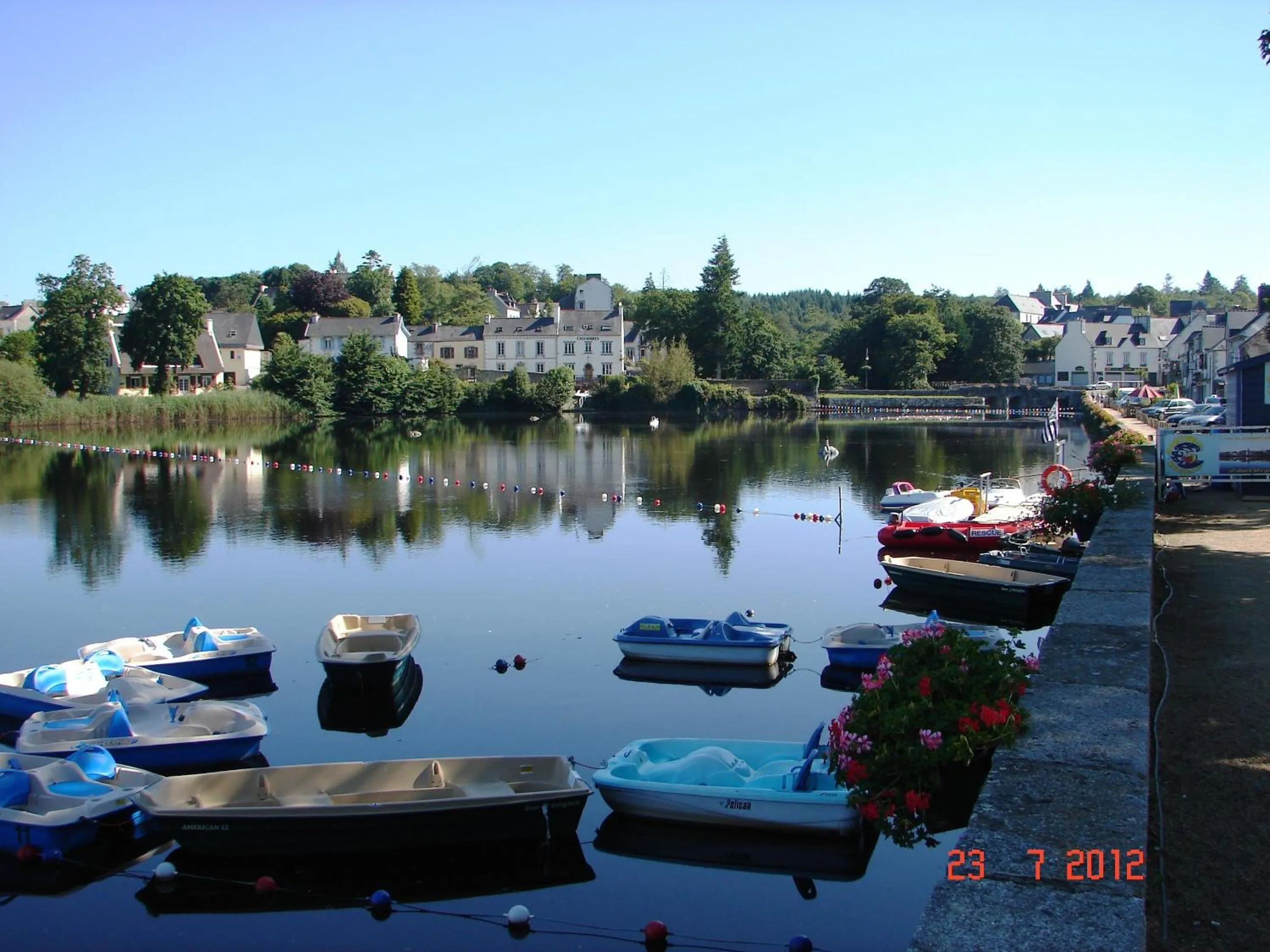 Day in Hôtel du Lac