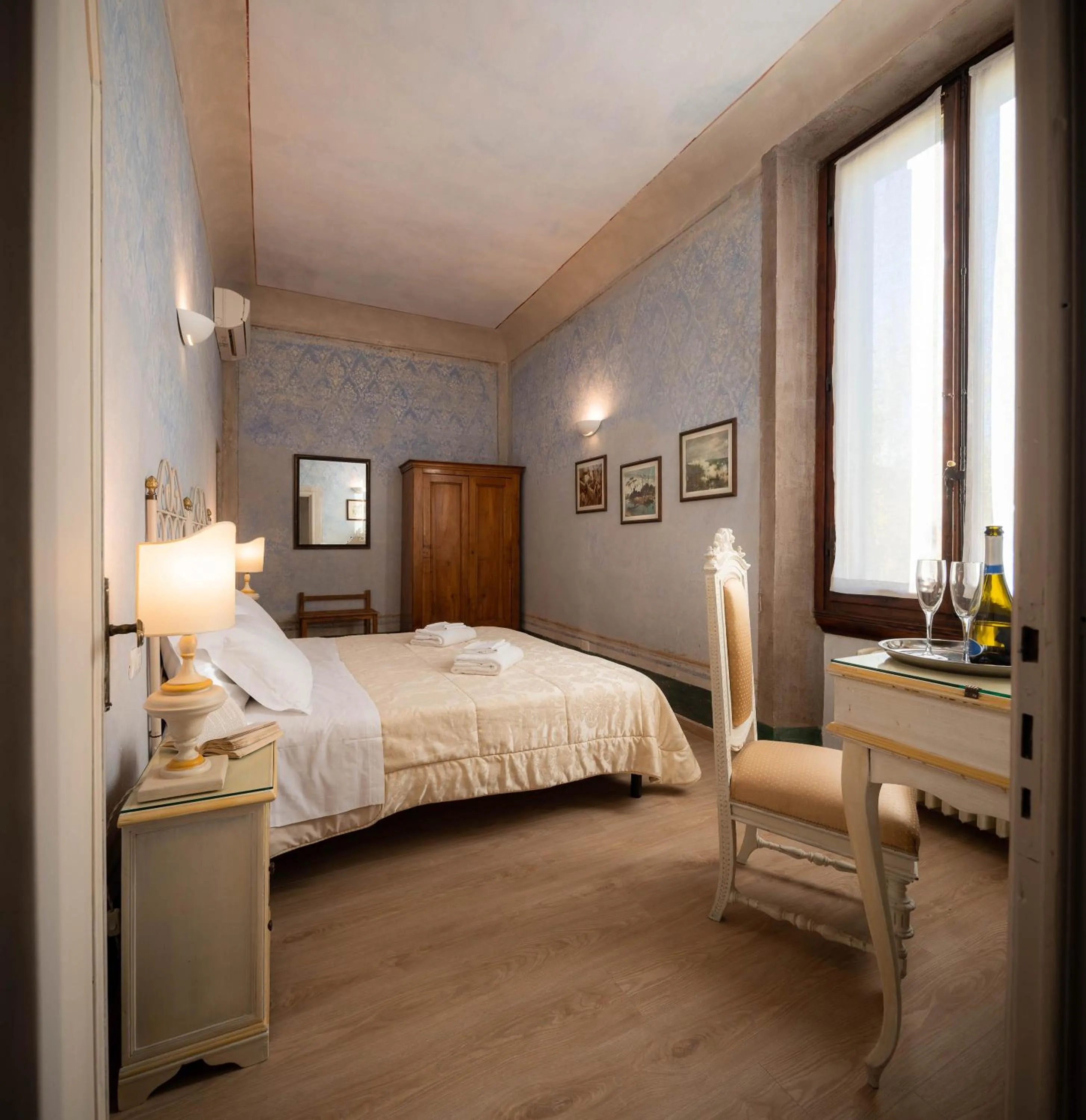 Bedroom, Bed in Novella House