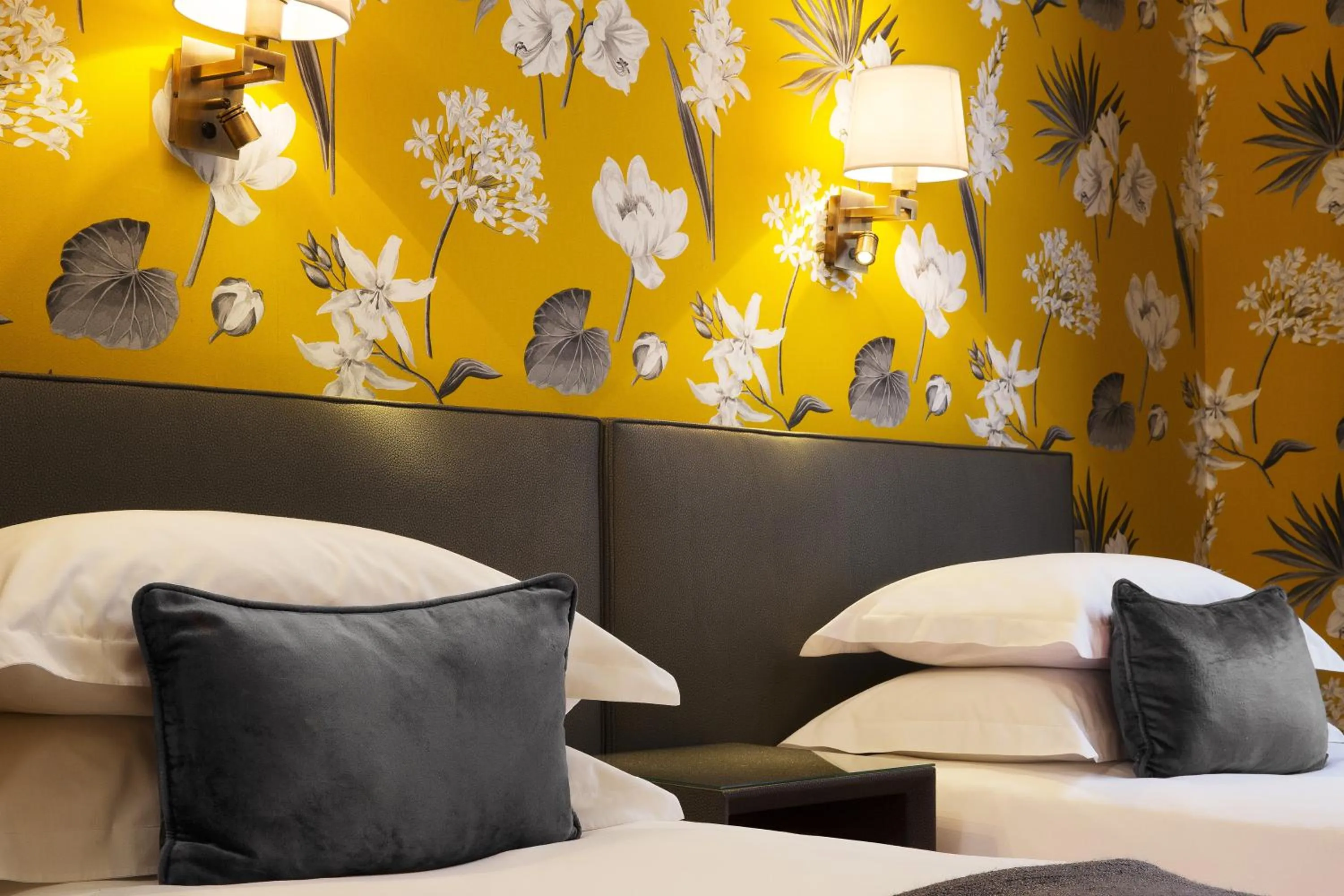 Decorative detail, Bed in Hôtel Saint-Paul Rive-Gauche