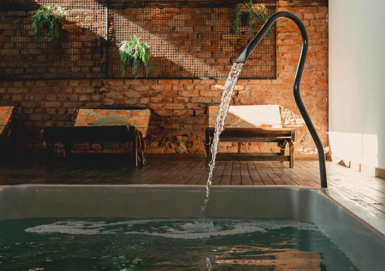 Seating area in Grão Pará Petrópolis