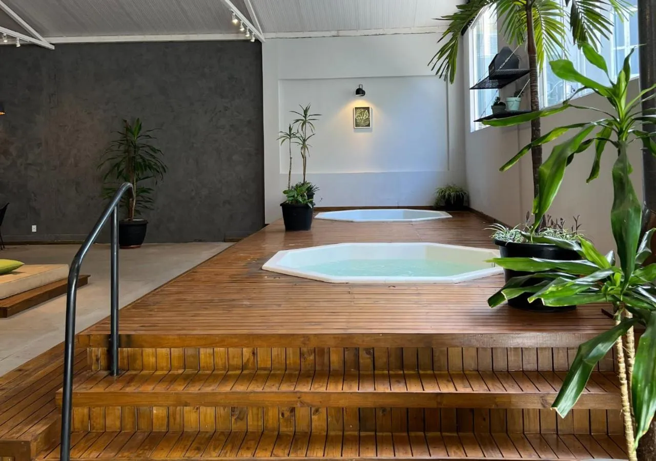 Hot Tub in Grão Pará Petrópolis