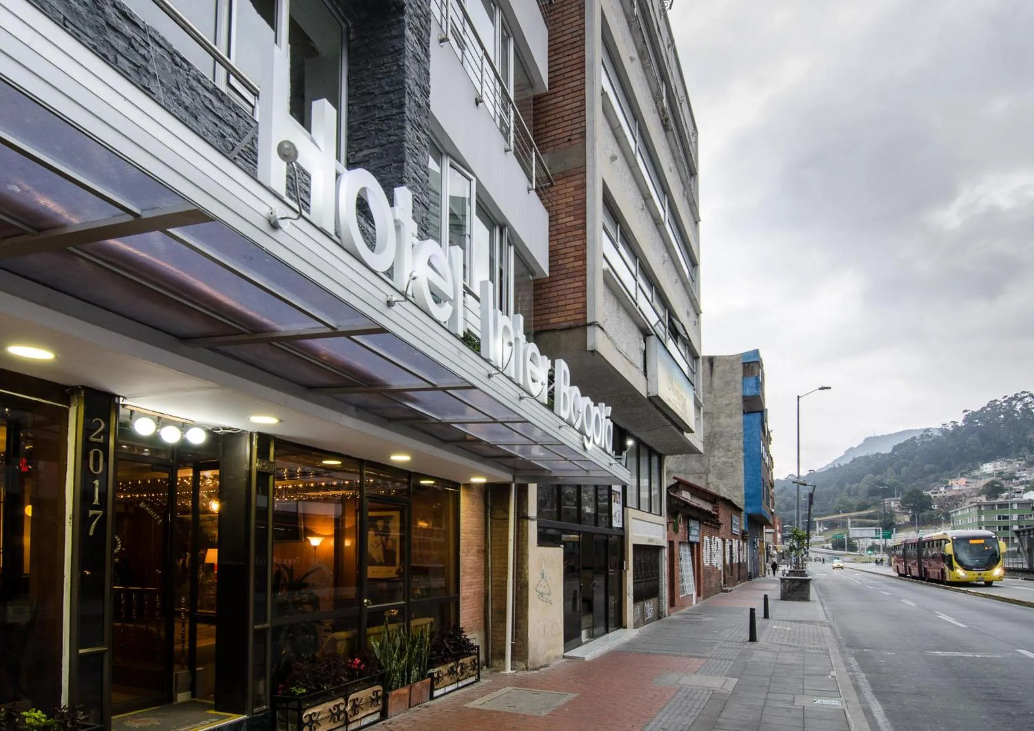 Facade/entrance in Hotel Inter Bogotá
