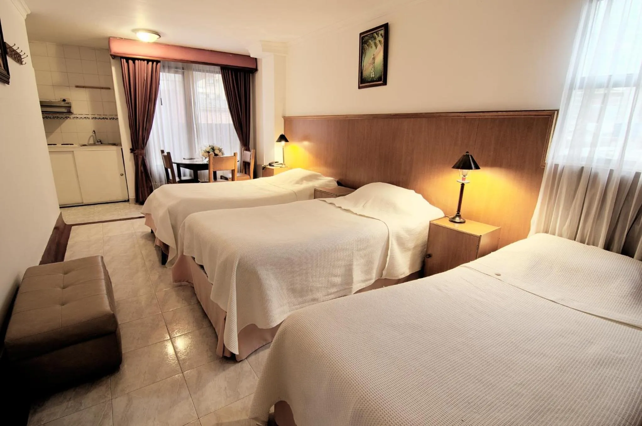 Photo of the whole room in Hotel Inter Bogotá