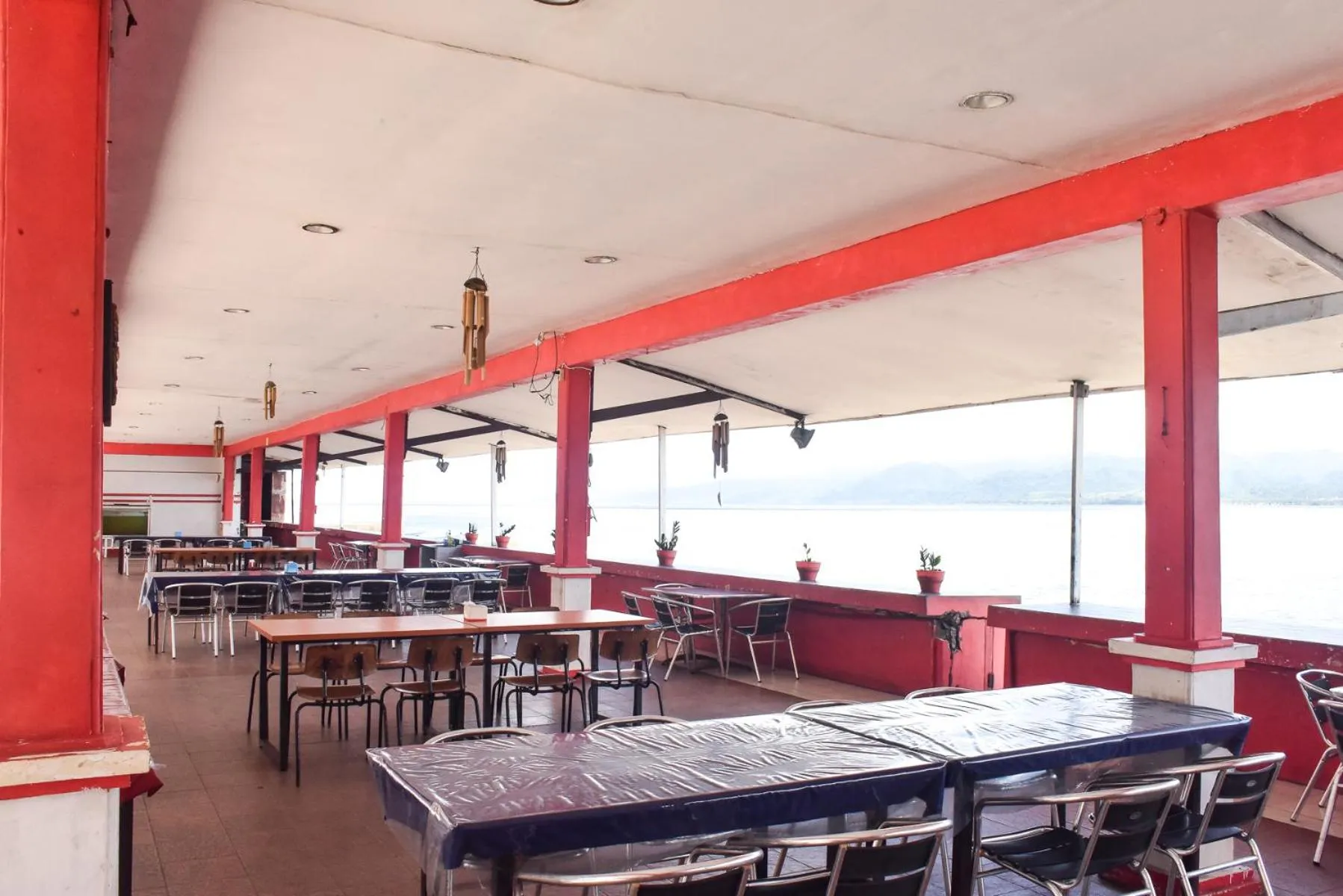 Restaurant/places to eat in RedDoorz Plus @ Tirta Kencana Hotel