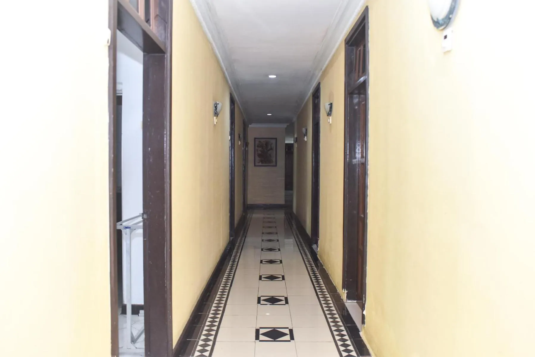 Balcony/Terrace in RedDoorz Plus @ Tirta Kencana Hotel