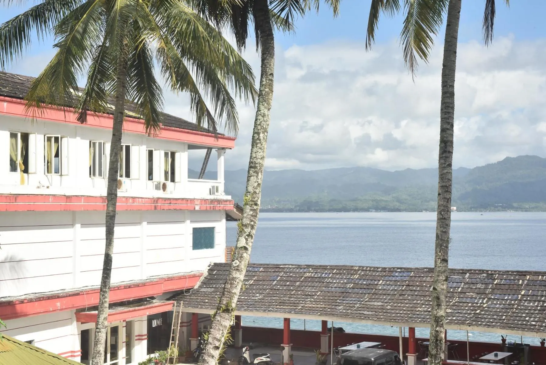 Sea view in RedDoorz Plus @ Tirta Kencana Hotel