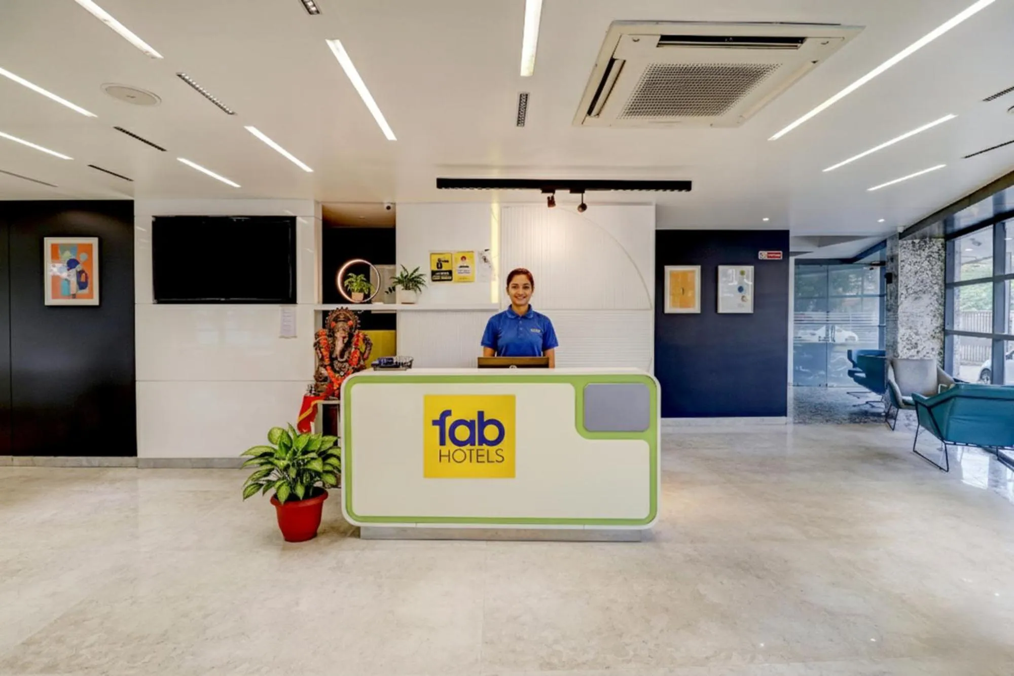Lobby or reception in FabHotel Prime Oasis Blue - Near Chetak Bridge