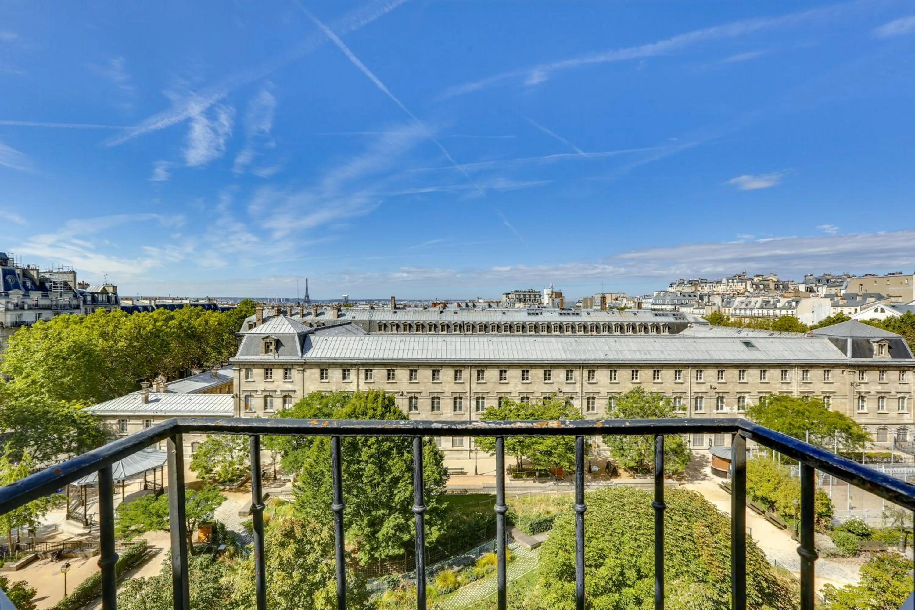 Balcony/Terrace in Hôtel du Square d'Anvers