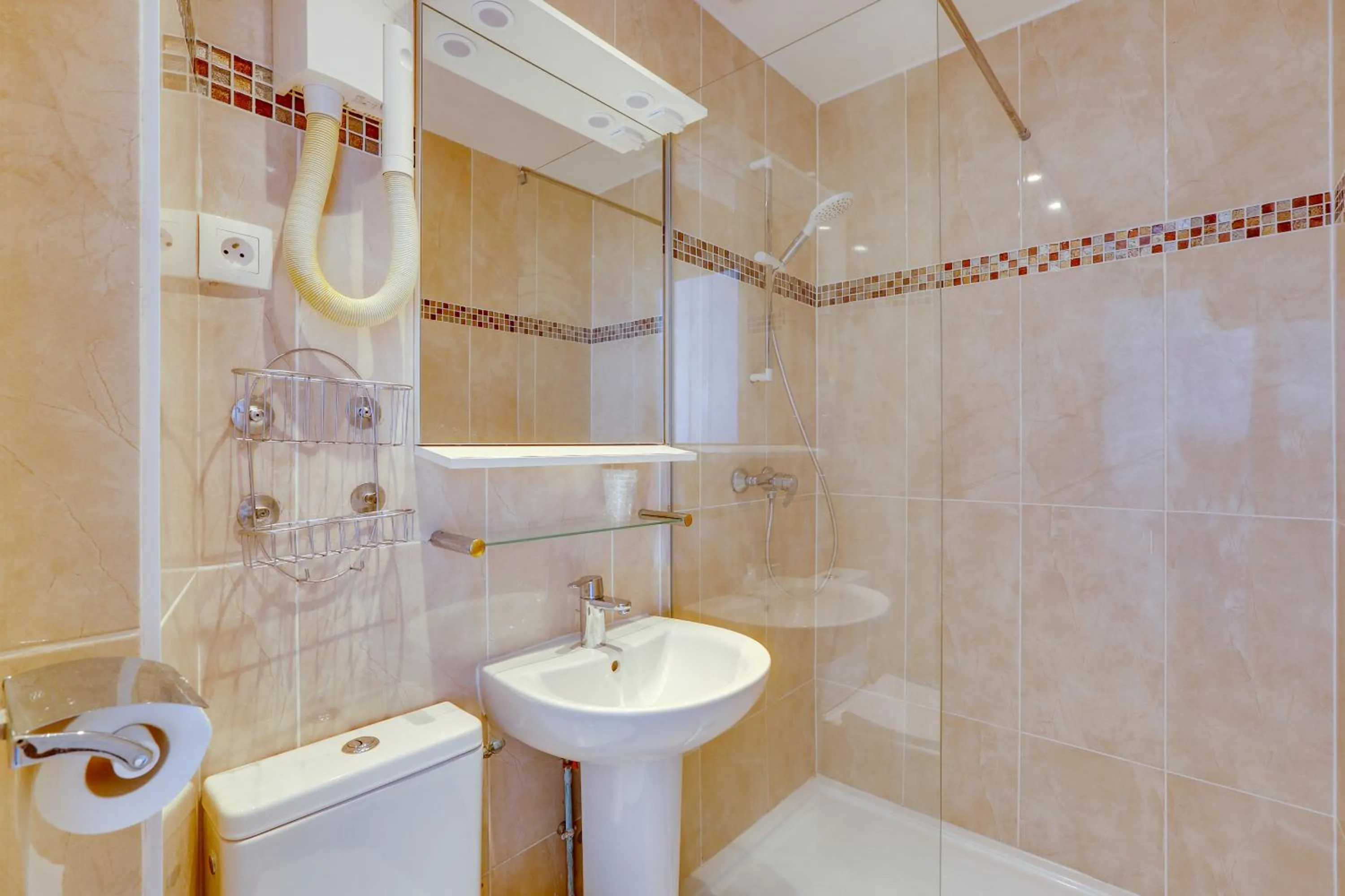 Bathroom in Hôtel du Square d'Anvers